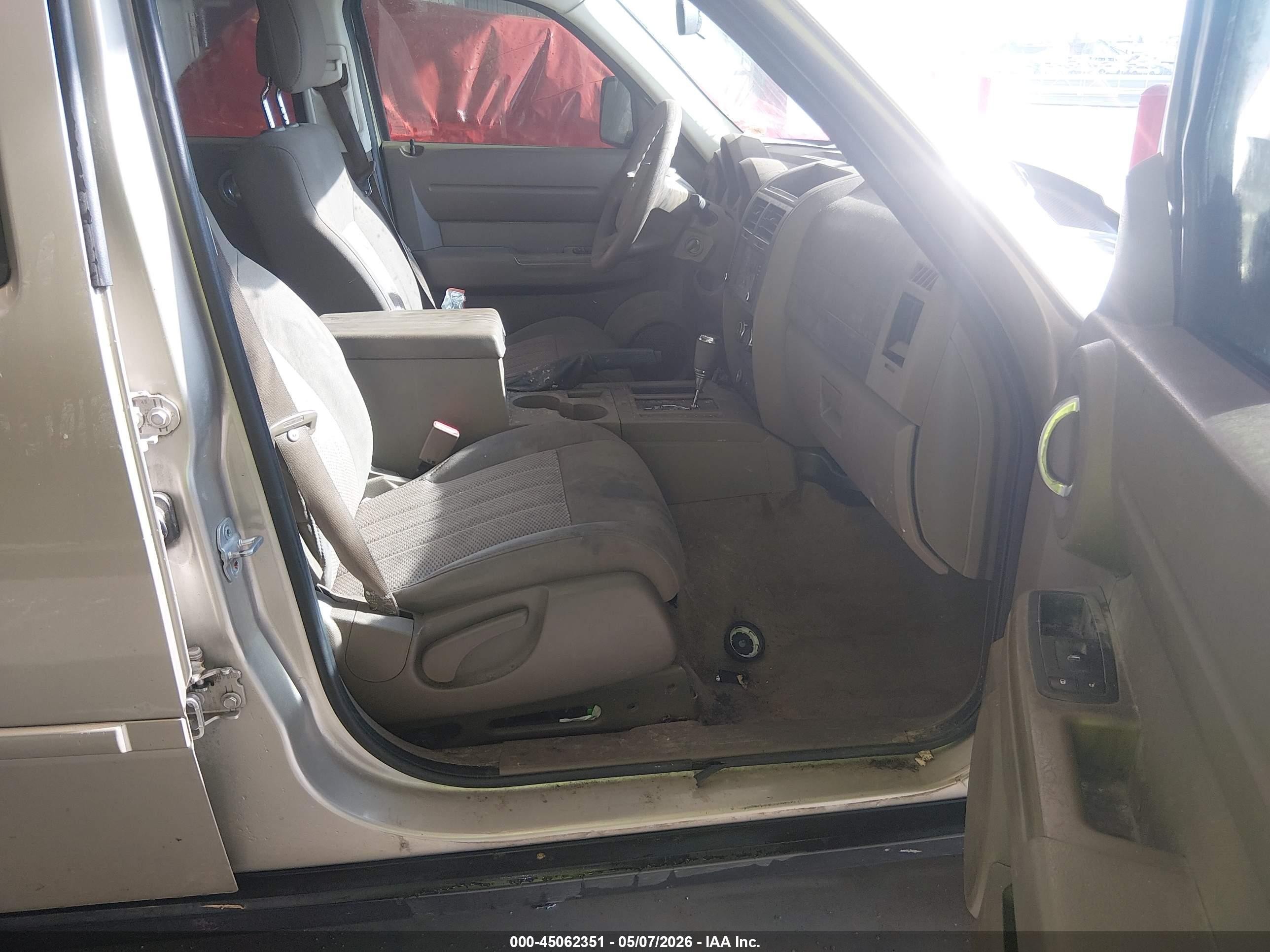 2010 Dodge Nitro Heat Gold vin: 1D4PT4GK9AW171884