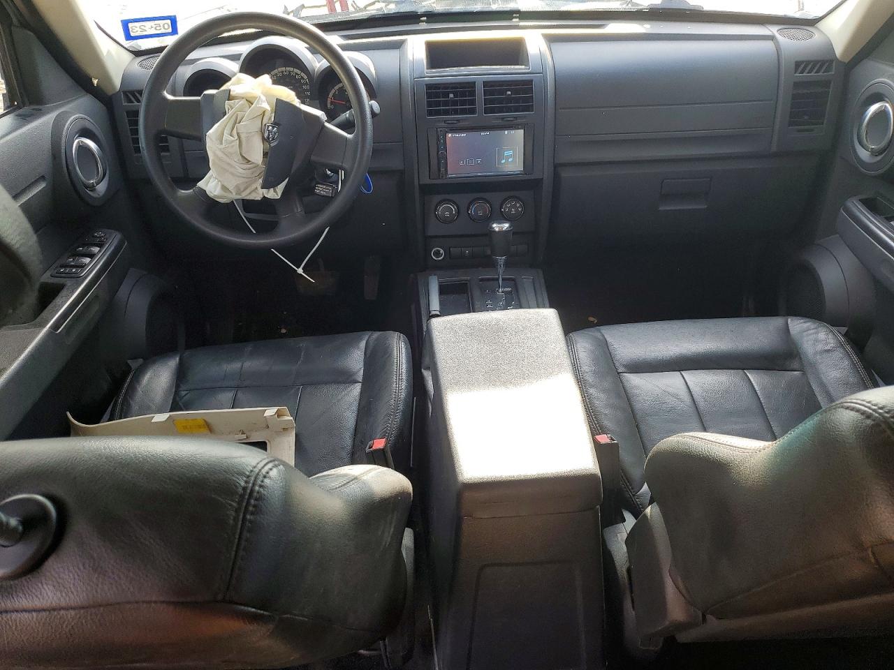 2011 Dodge Nitro Heat Silver vin: 1D4PT4GX5BW528975