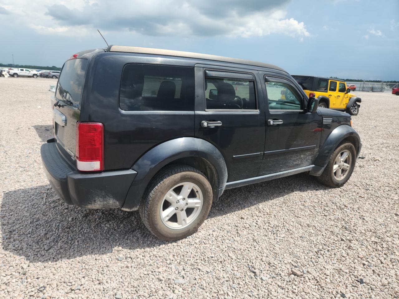2010 Dodge Nitro Sxt Black vin: 1D4PT5GK1AW105027