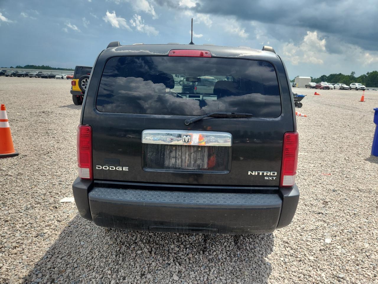 2010 Dodge Nitro Sxt Black vin: 1D4PT5GK1AW105027