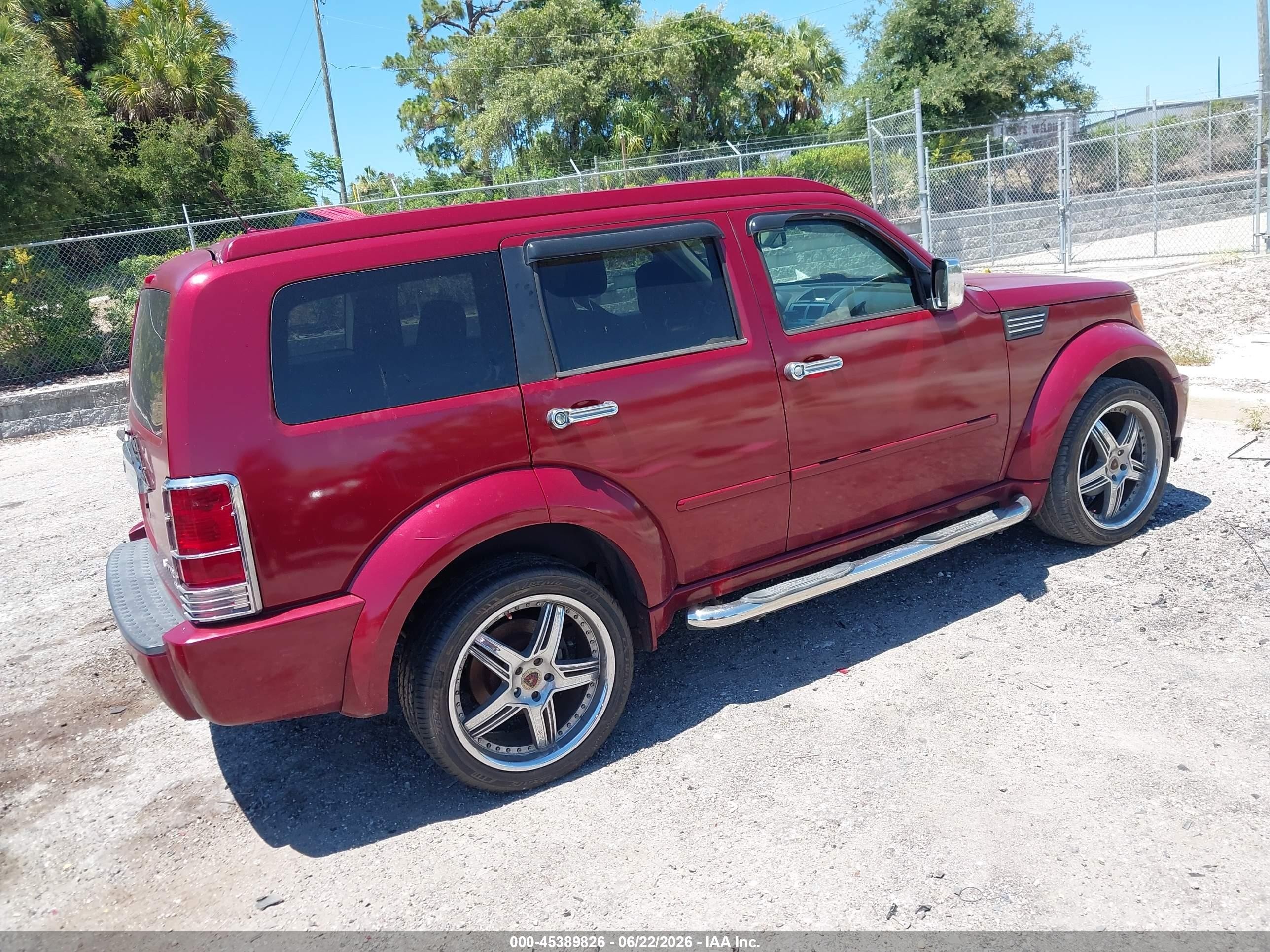 2010 Dodge Nitro Sxt Burgundy vin: 1D4PT5GKXAW131917