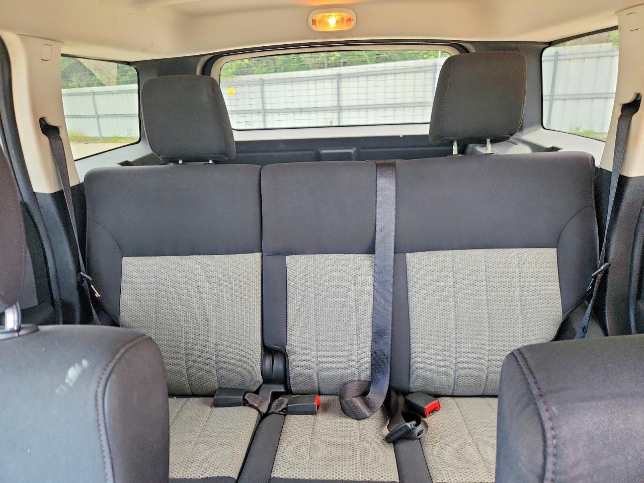 2010 Dodge Nitro Se Silver vin: 1D4PU2GK2AW127355