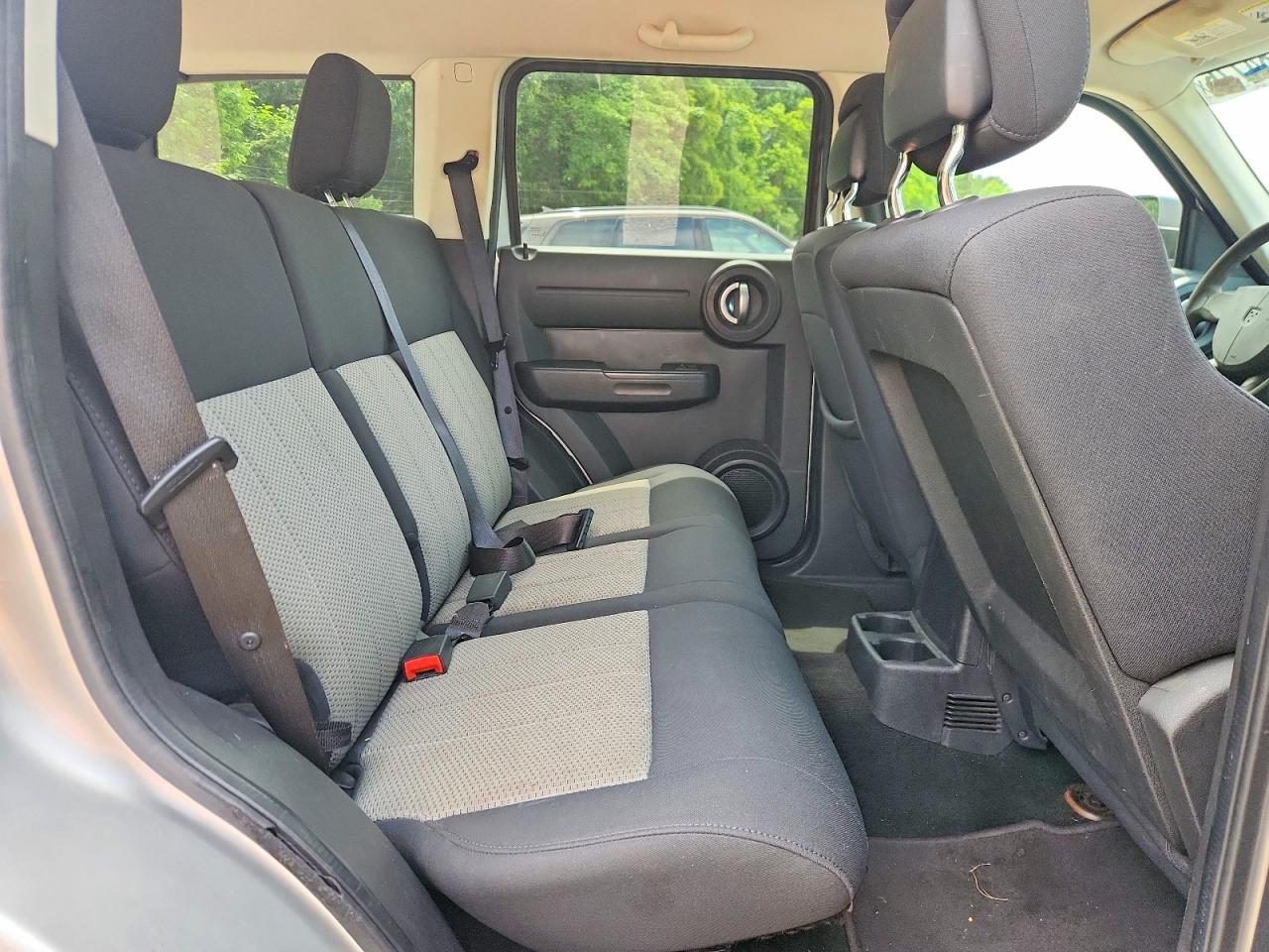 2010 Dodge Nitro Se Silver vin: 1D4PU2GK2AW127355