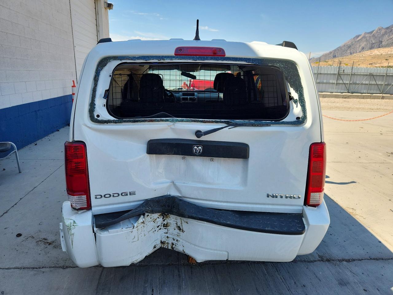 2011 Dodge Nitro Se White vin: 1D4PU2GK9BW544327