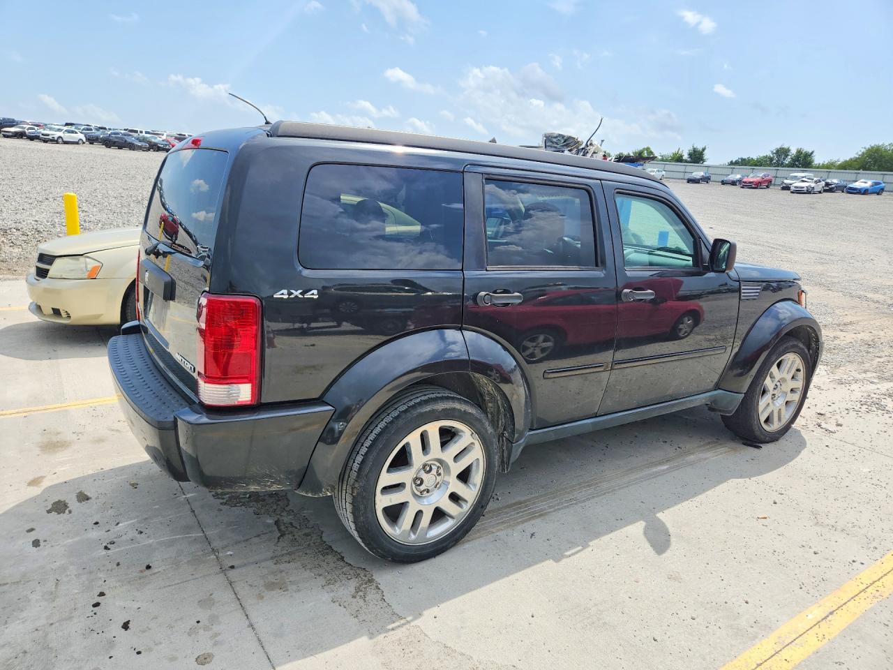 2011 Dodge Nitro Heat Black vin: 1D4PU4GK0BW598630