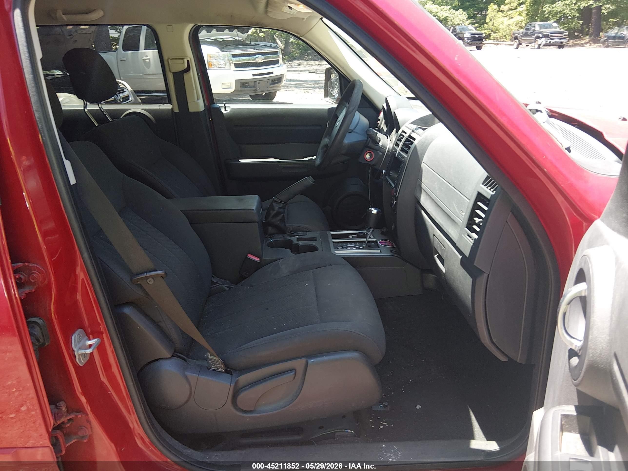 2011 Dodge Nitro Heat Red vin: 1D4PU4GK0BW603390