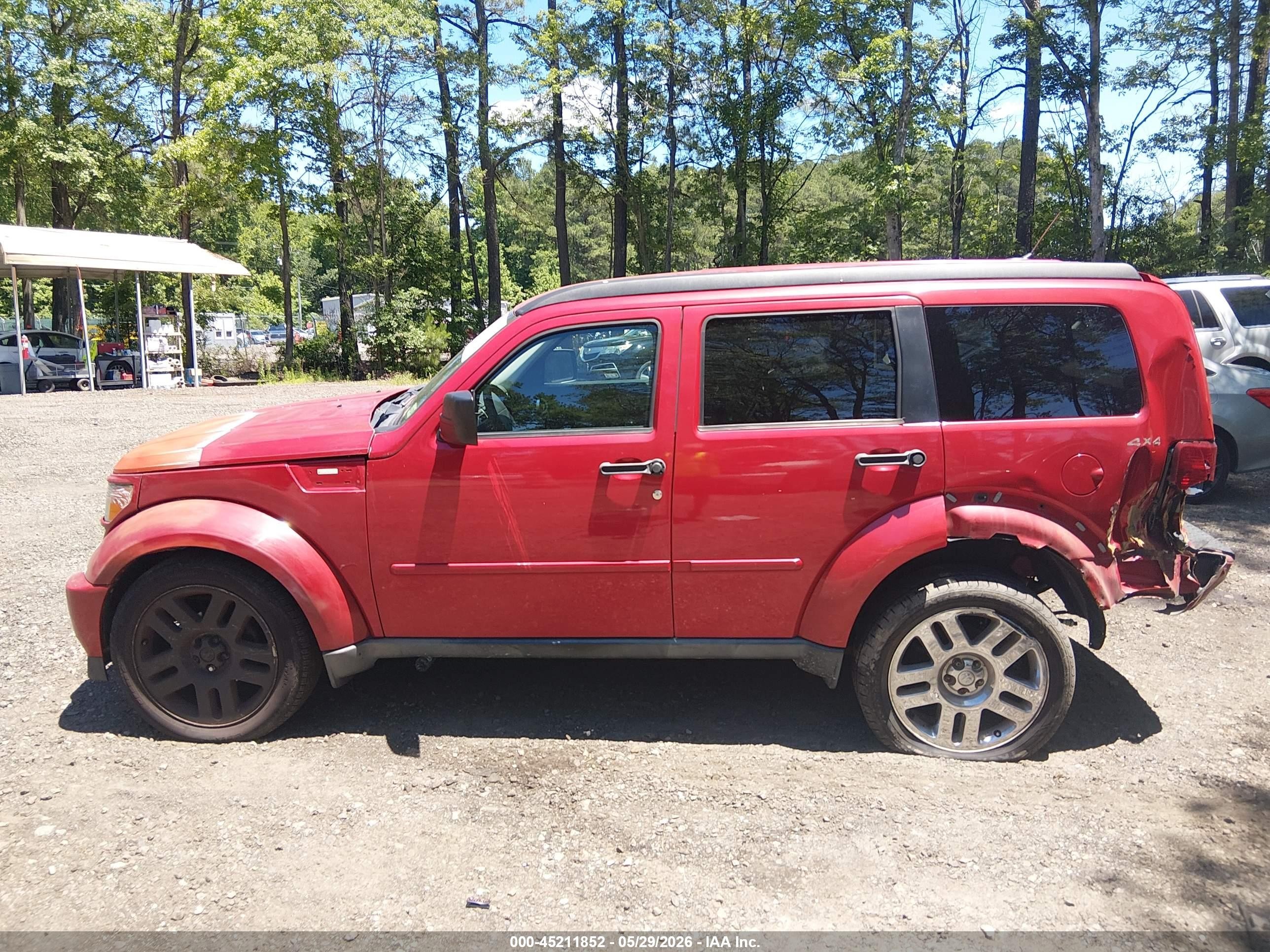 2011 Dodge Nitro Heat Red vin: 1D4PU4GK0BW603390