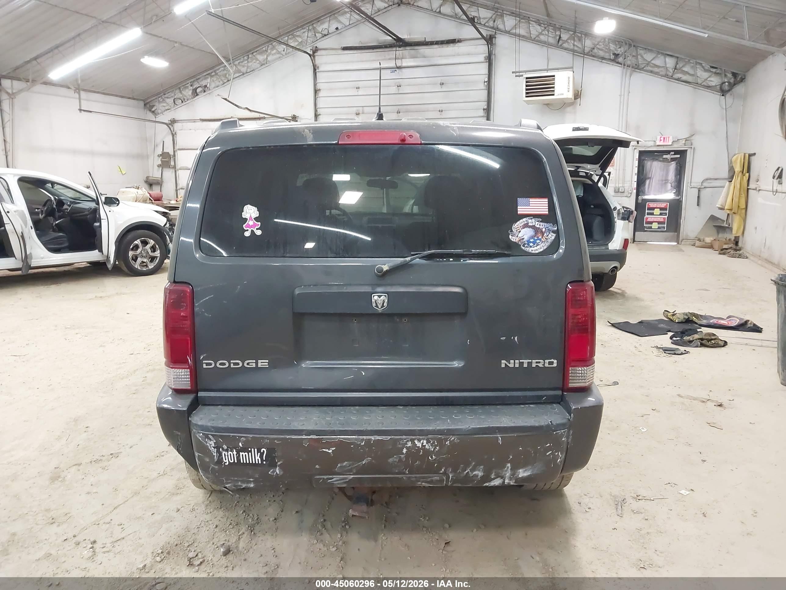 2011 Dodge Nitro Heat Black vin: 1D4PU4GK1BW590701