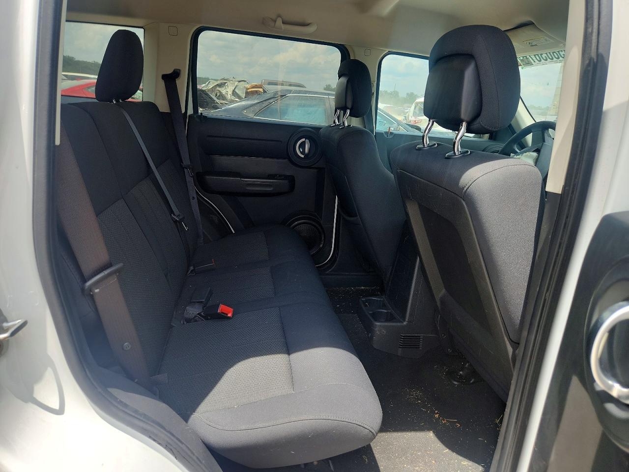 2011 Dodge Nitro Heat White vin: 1D4PU4GK6BW606049