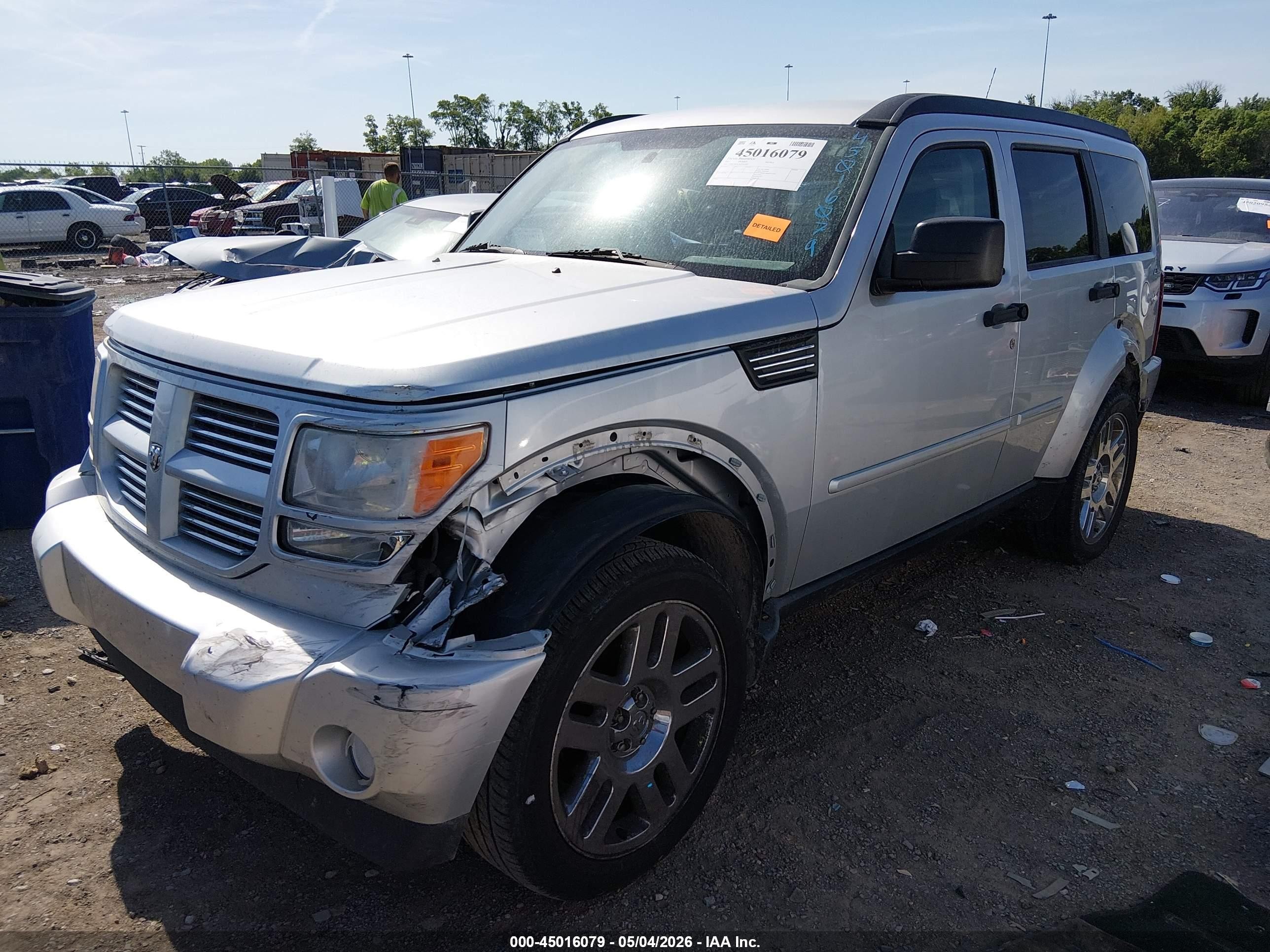 2011 Dodge Nitro Heat Silver vin: 1D4PU4GX2BW501200