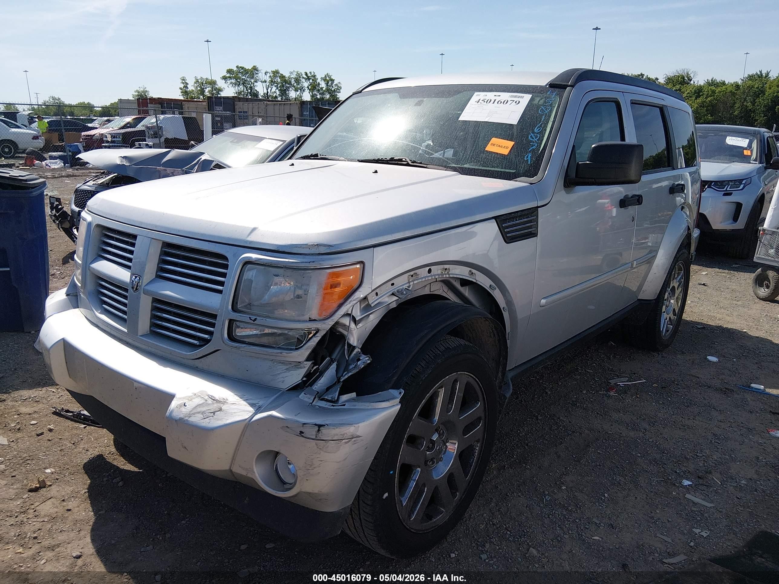 2011 Dodge Nitro Heat Silver vin: 1D4PU4GX2BW501200