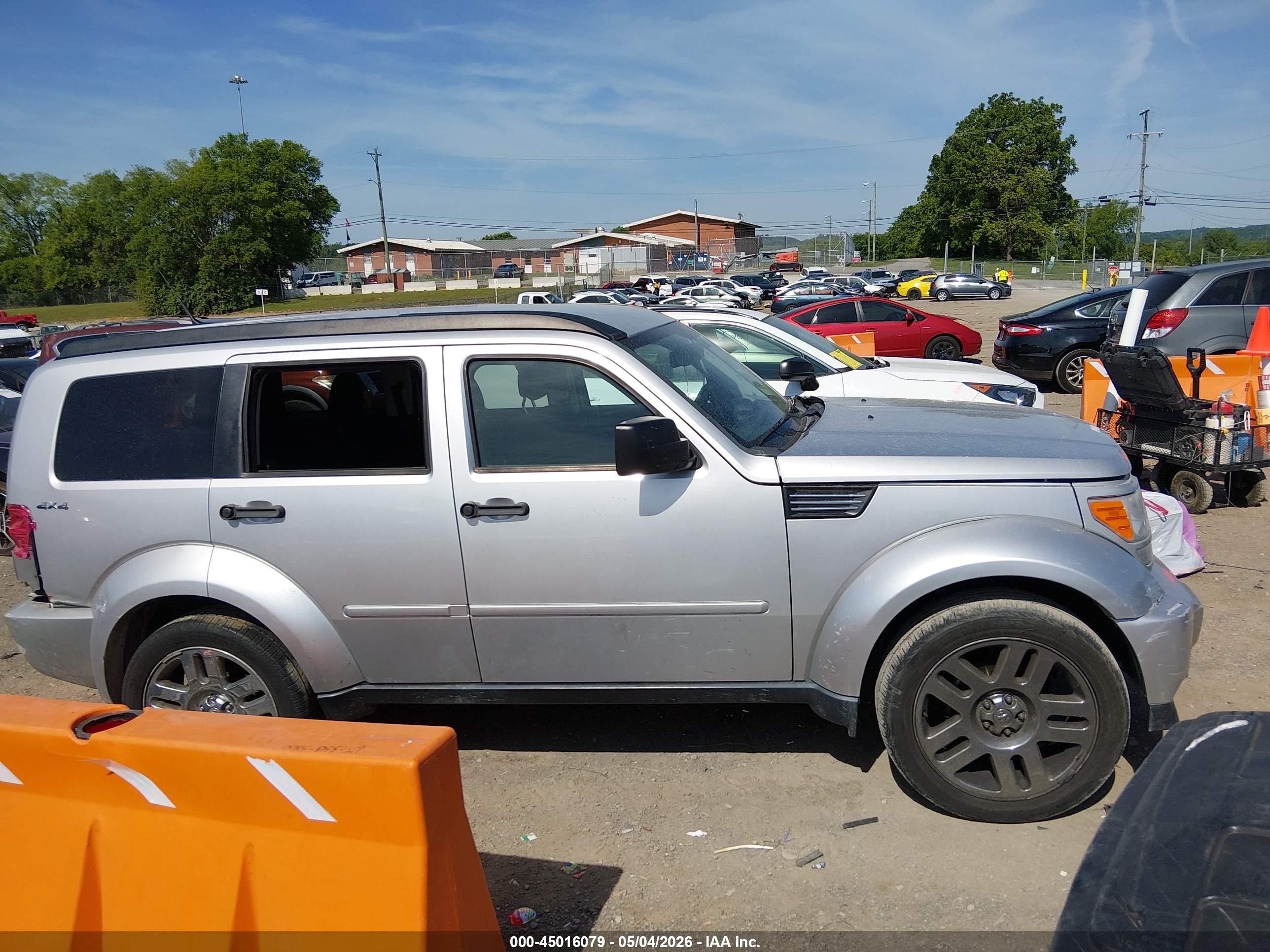 2011 Dodge Nitro Heat Silver vin: 1D4PU4GX2BW501200