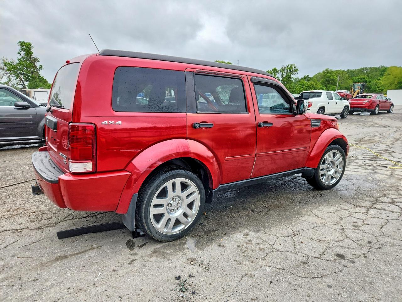 2011 Dodge Nitro Heat Red vin: 1D4PU4GX3BW607378