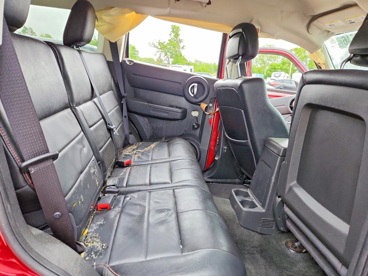 2011 Dodge Nitro Heat Red vin: 1D4PU4GX3BW607378