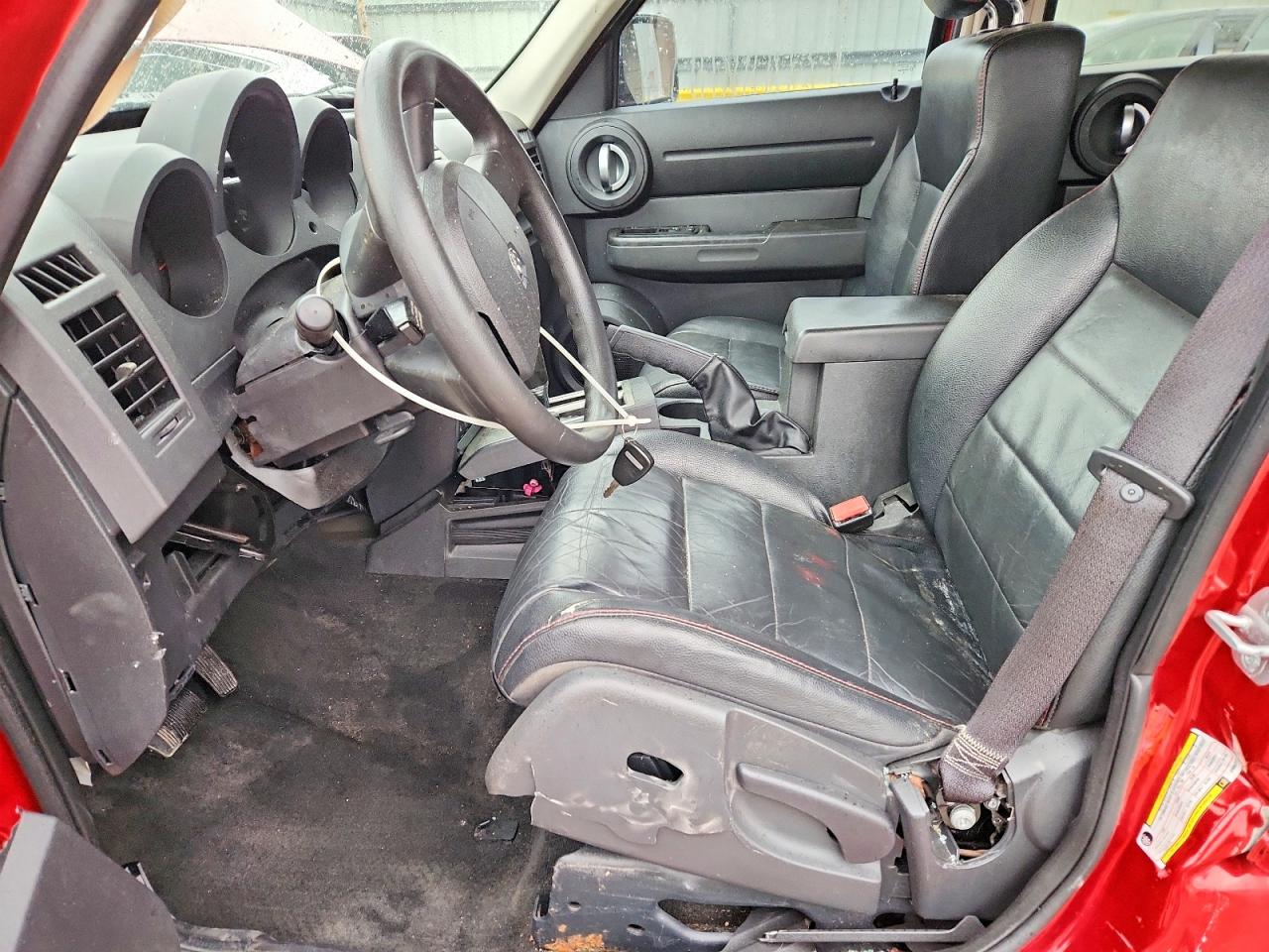 2011 Dodge Nitro Heat Red vin: 1D4PU4GX3BW607378