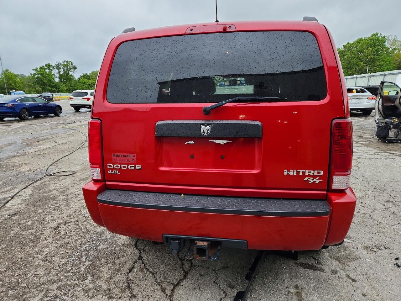 2011 Dodge Nitro Heat Red vin: 1D4PU4GX3BW607378