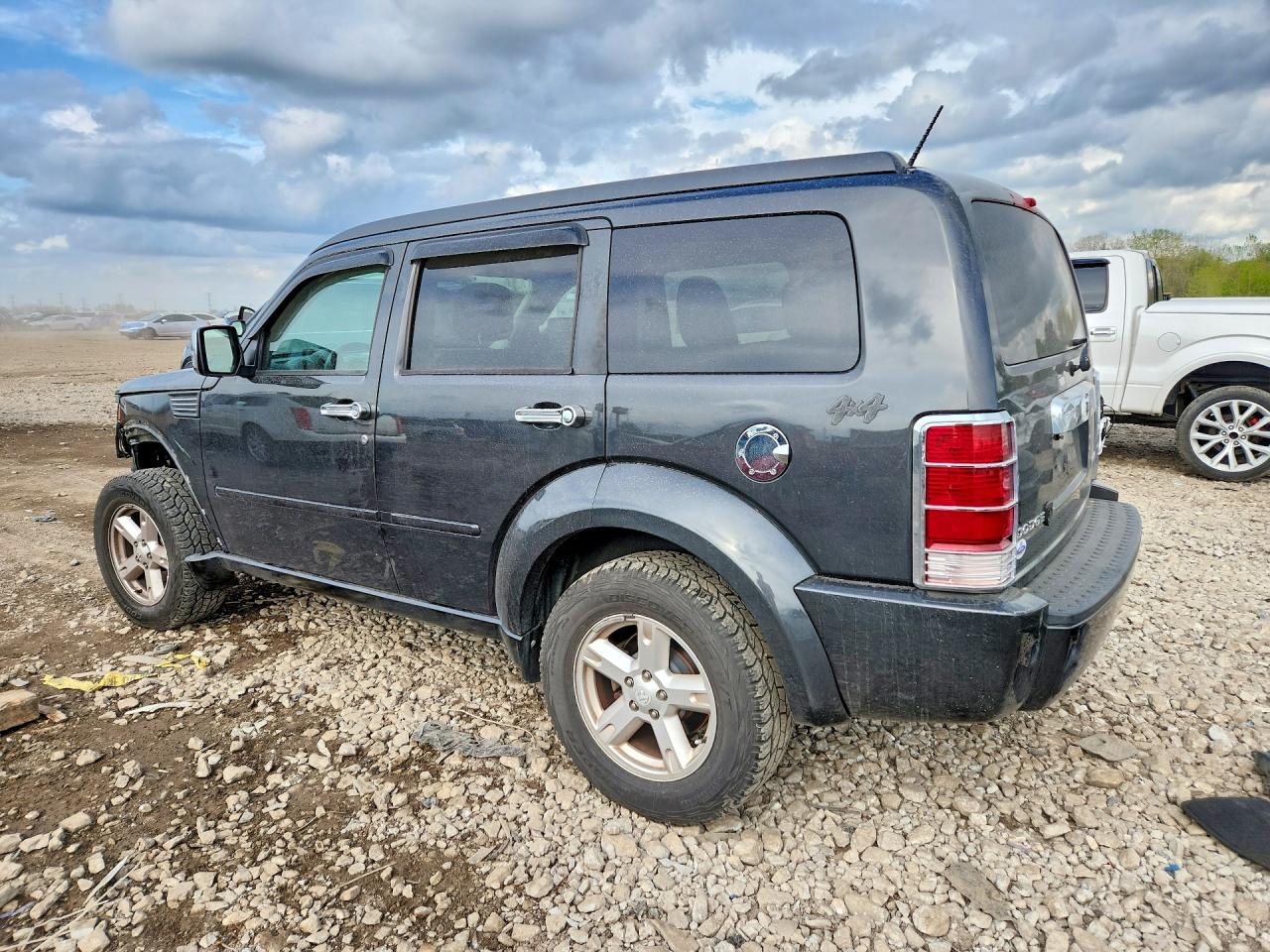 2011 Dodge Nitro Sxt Black vin: 1D4PU5GK3BW564977