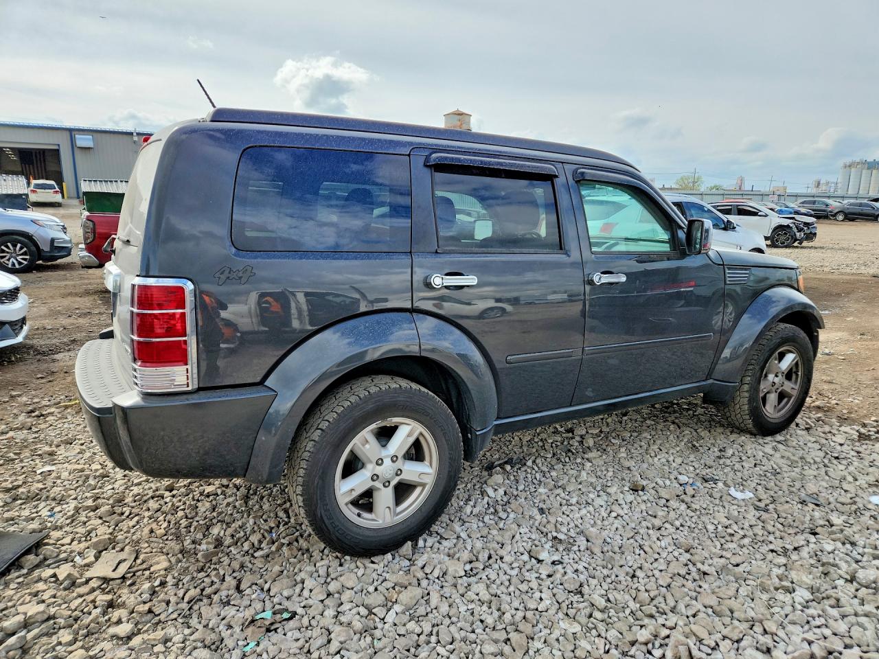 2011 Dodge Nitro Sxt Black vin: 1D4PU5GK3BW564977