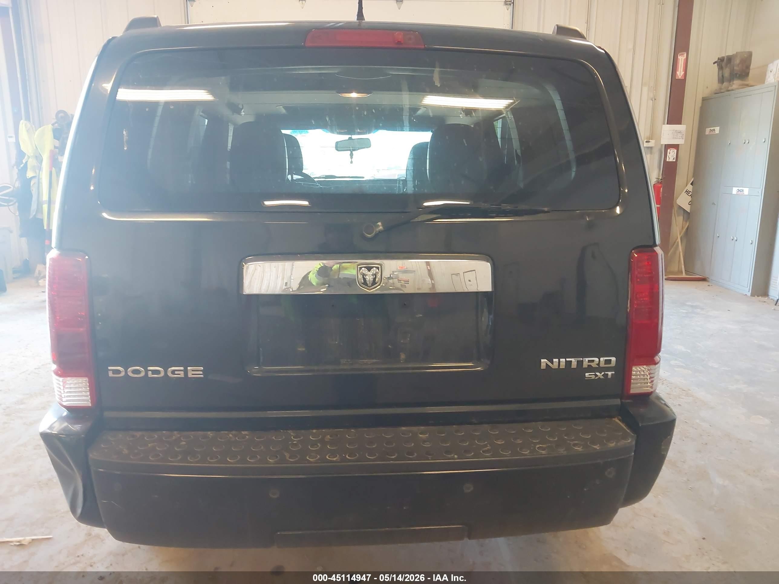 2011 Dodge Nitro Sxt Black vin: 1D4PU5GK5BW568464