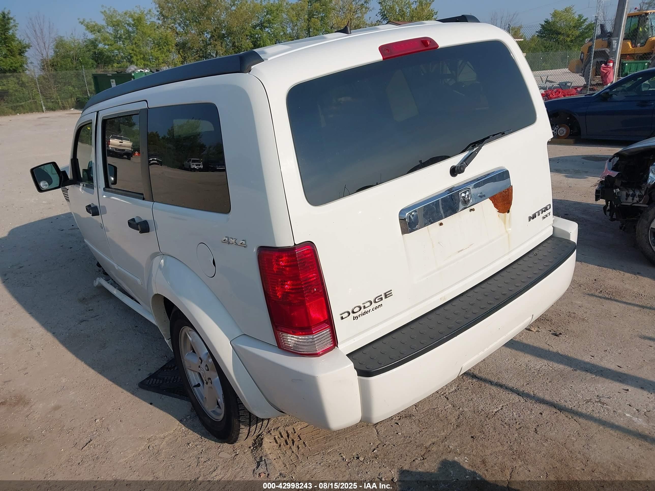2010 Dodge Nitro Sxt Белый vin: 1D4PU5GK7AW141155