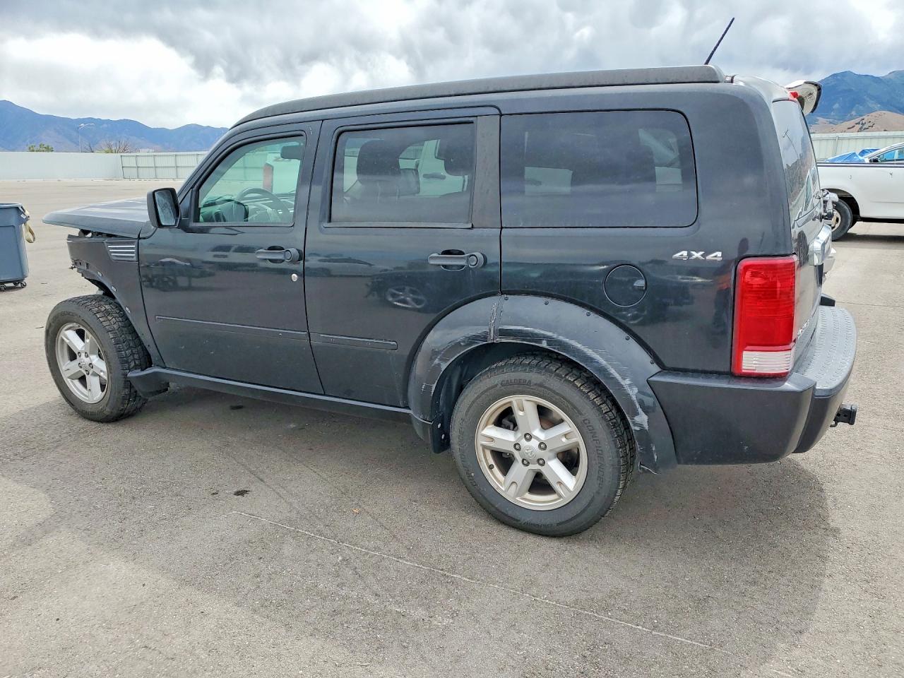 2010 Dodge Nitro Sxt Black vin: 1D4PU5GK7AW158098