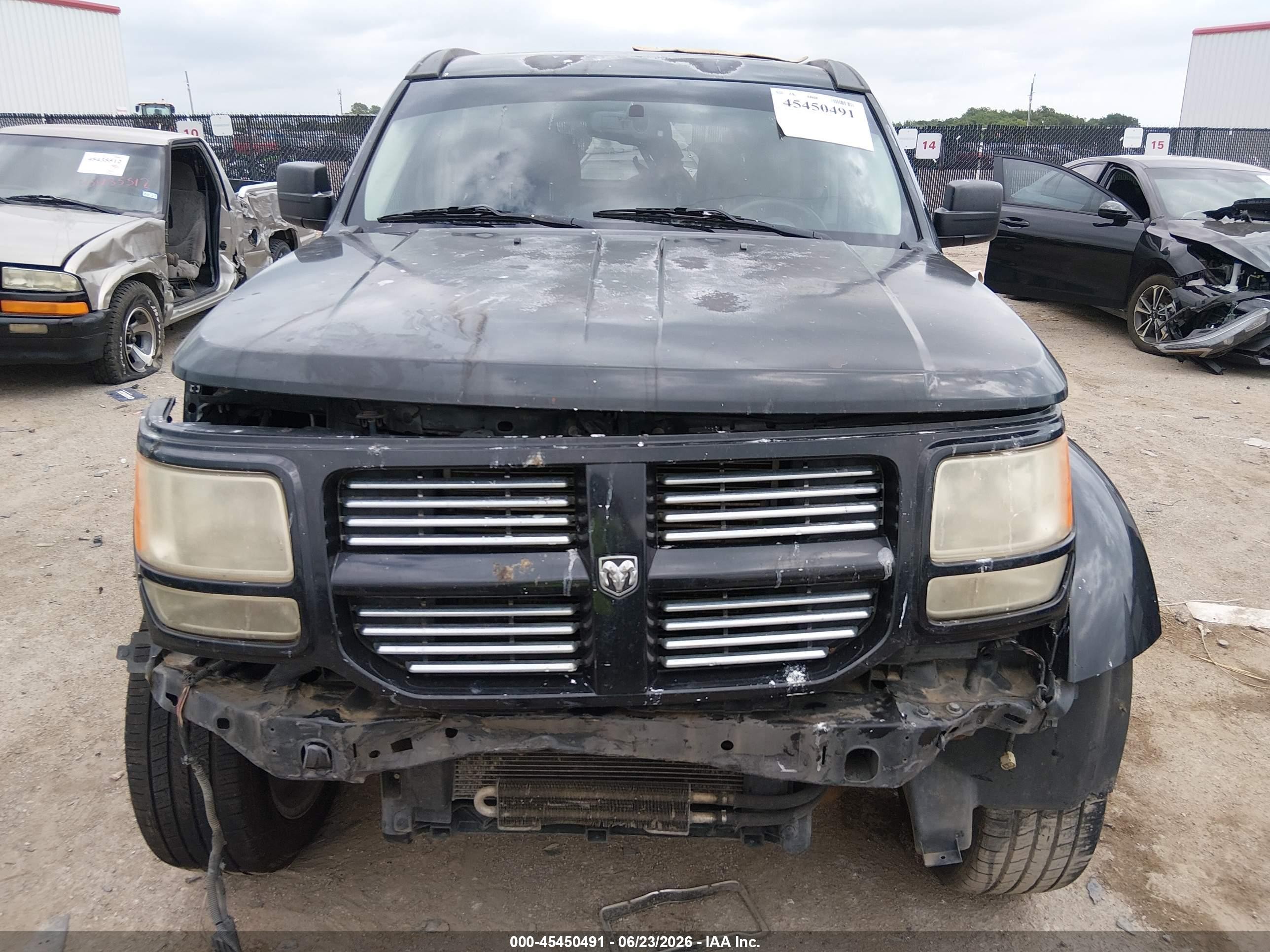 2010 Dodge Nitro Sxt Black vin: 1D4PU5GX5AW141795