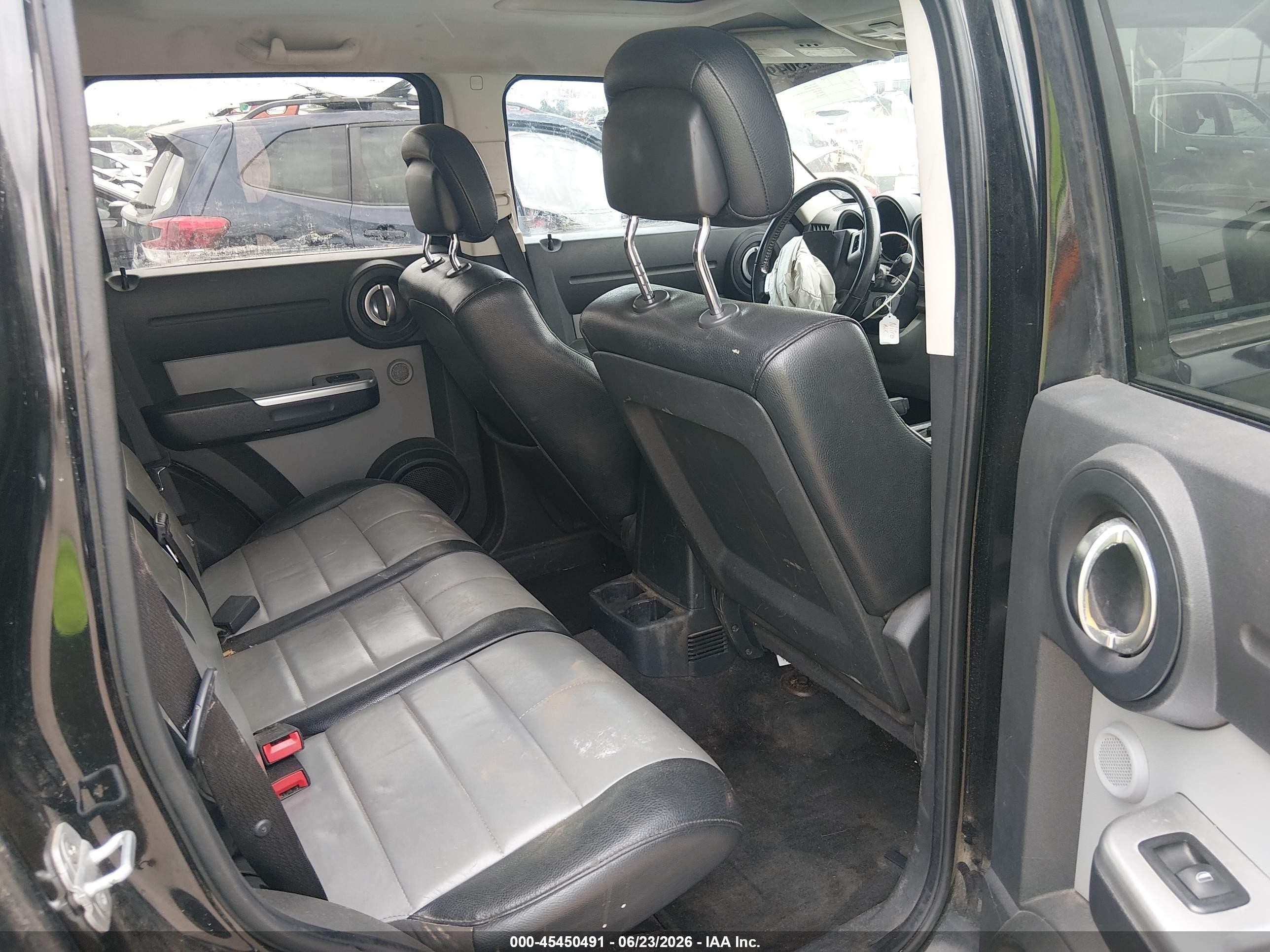 2010 Dodge Nitro Sxt Black vin: 1D4PU5GX5AW141795