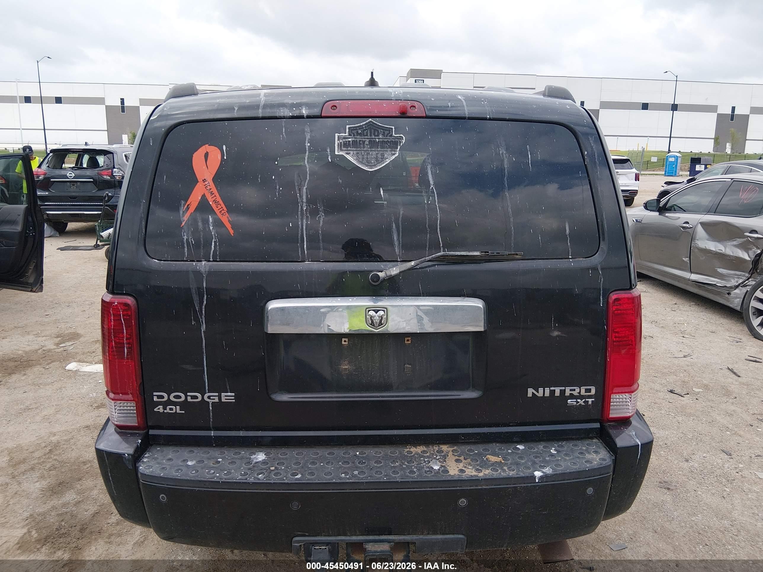 2010 Dodge Nitro Sxt Black vin: 1D4PU5GX5AW141795