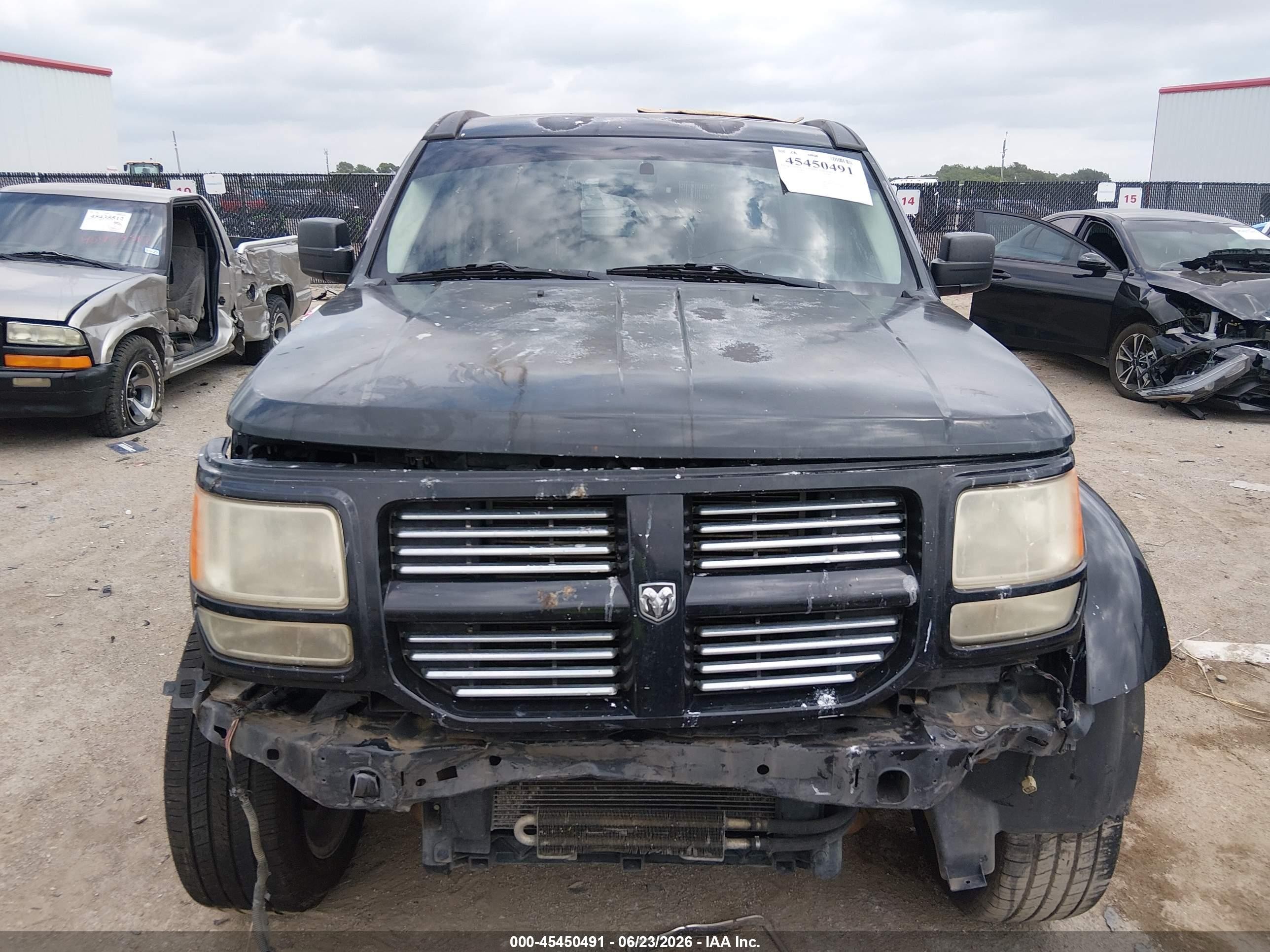 2010 Dodge Nitro Sxt Black vin: 1D4PU5GX5AW141795