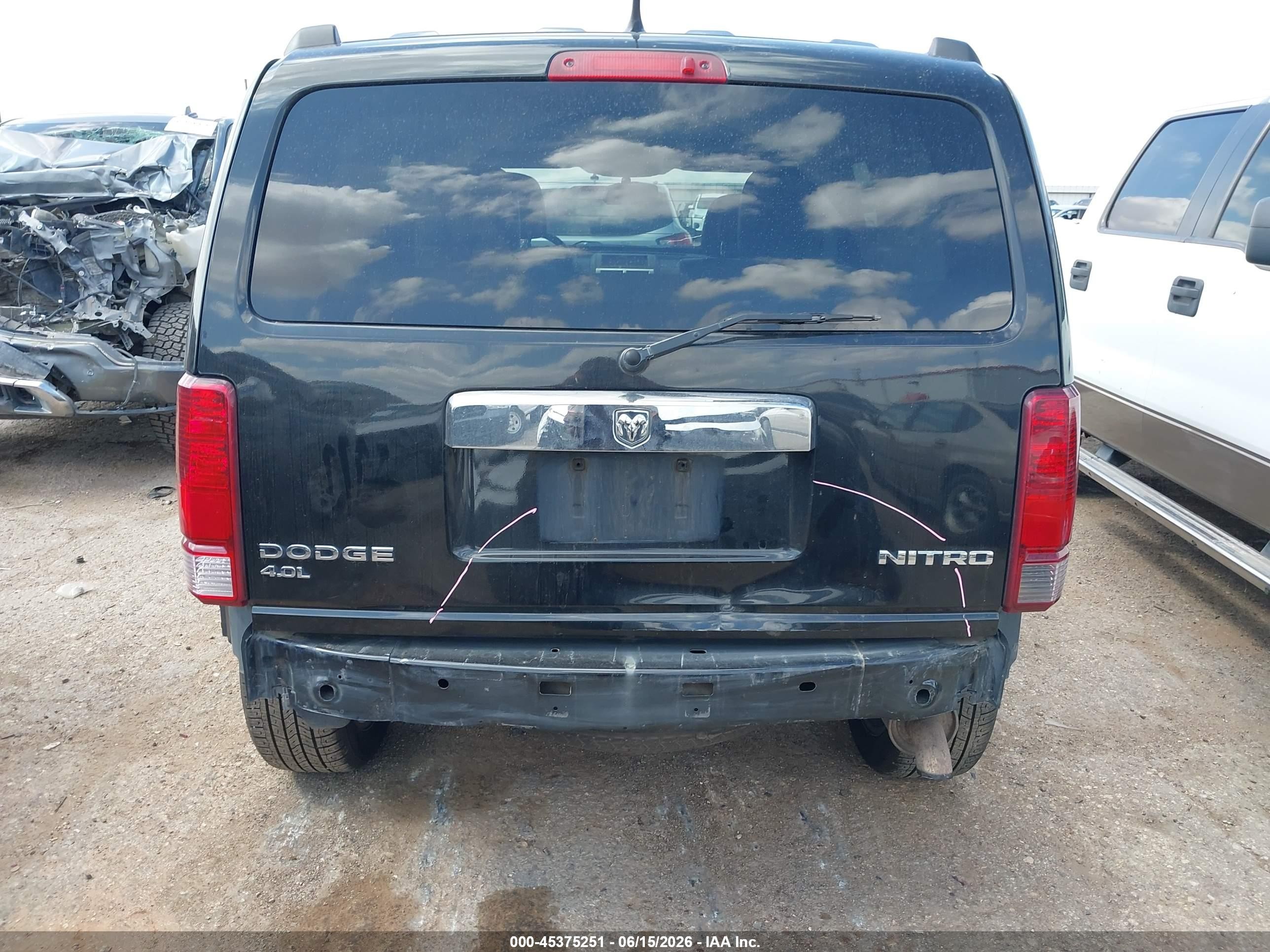 2011 Dodge Nitro Shock Black vin: 1D4PU7GX3BW553128