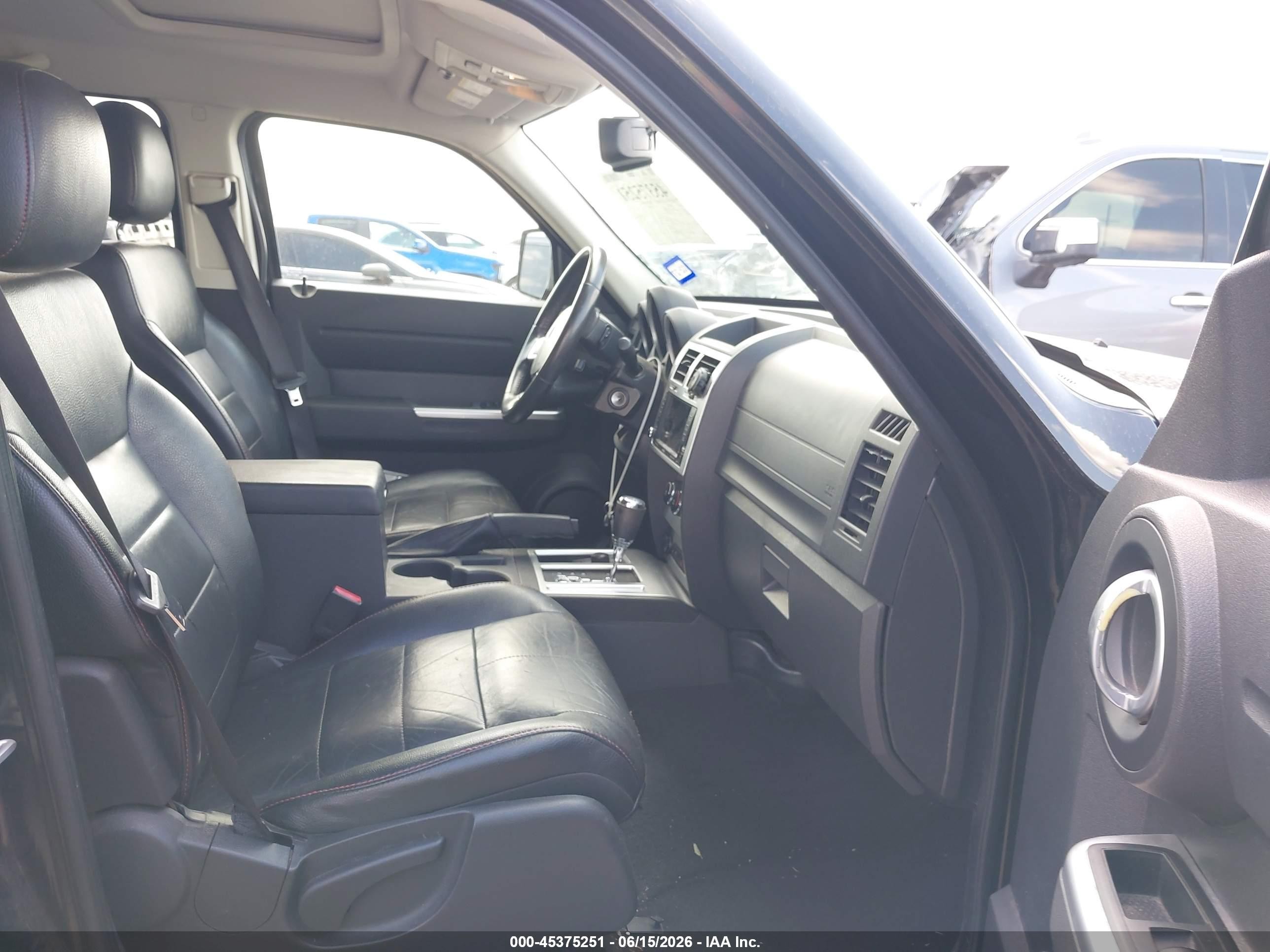 2011 Dodge Nitro Shock Black vin: 1D4PU7GX3BW553128