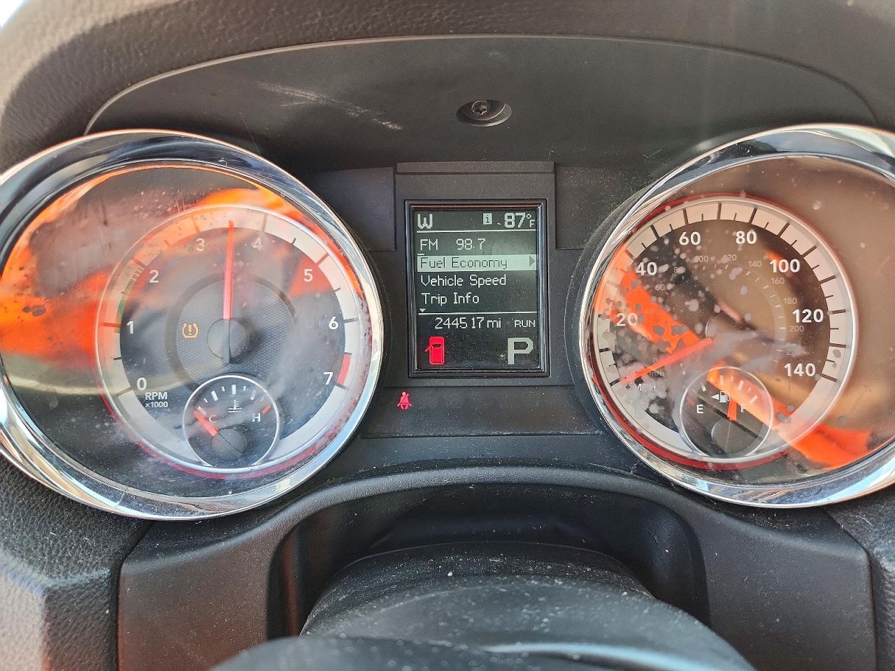 2011 Dodge Durango Express Red vin: 1D4RD2GG4BC653445