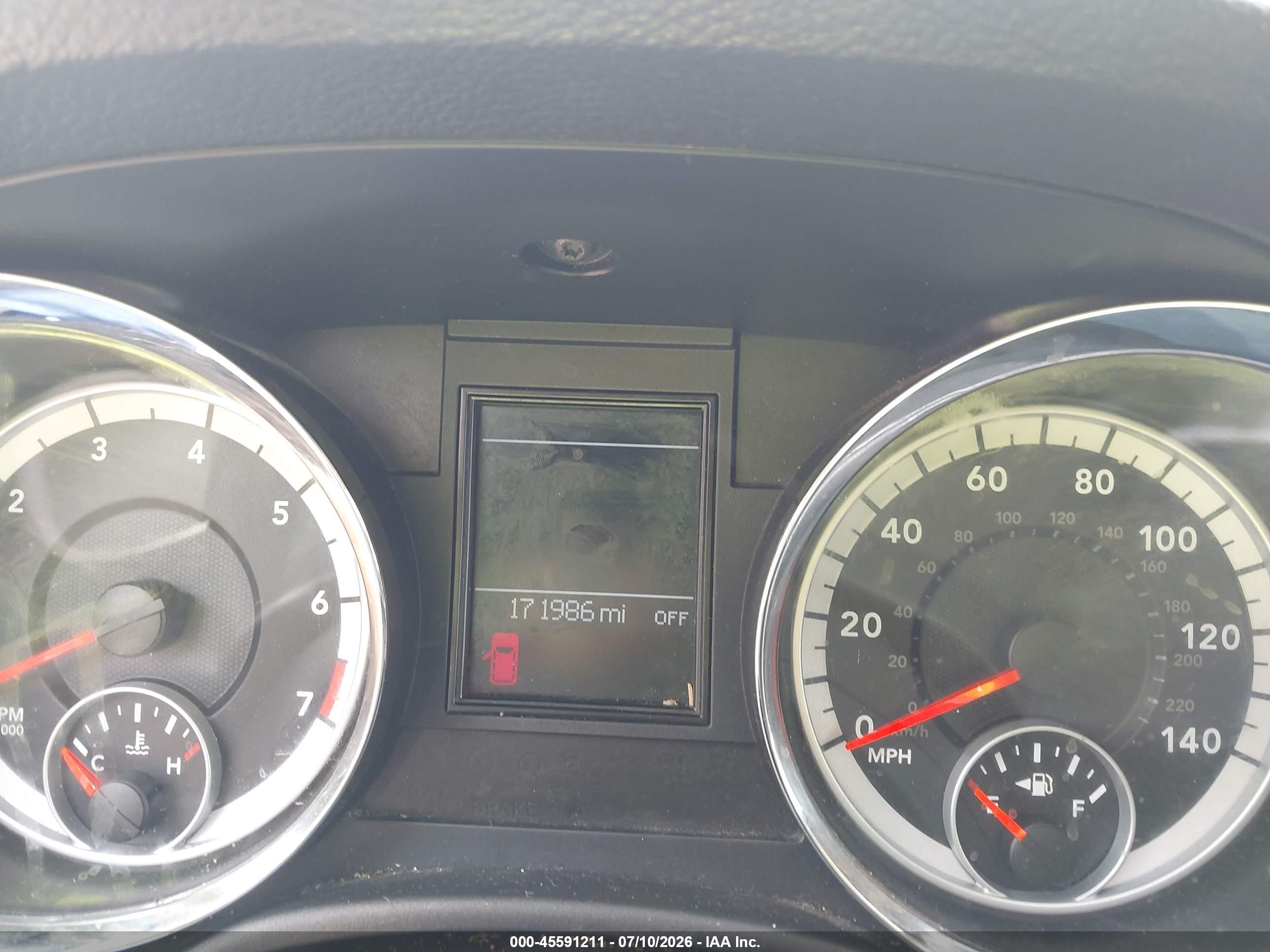 2011 Dodge Durango Heat Silver vin: 1D4RD3GG7BC687675