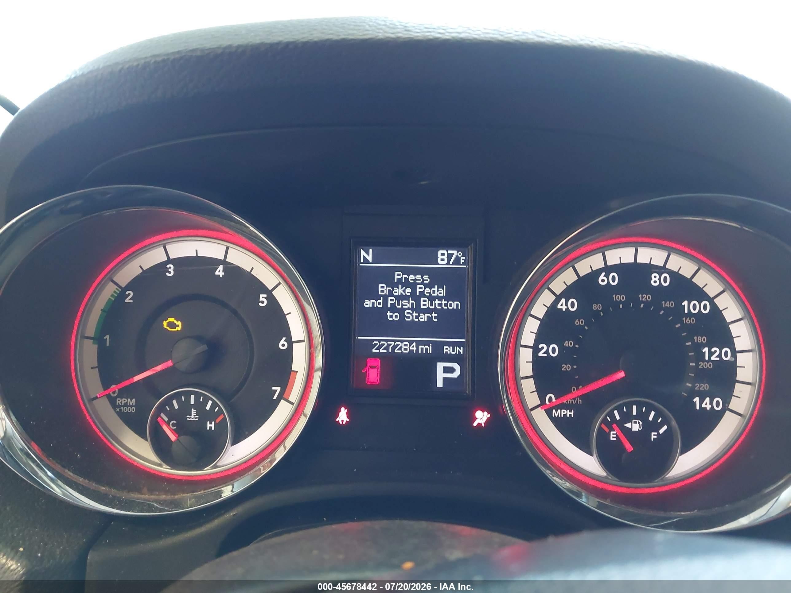 2011 Dodge Durango Crew White vin: 1D4RD4GG2BC598490