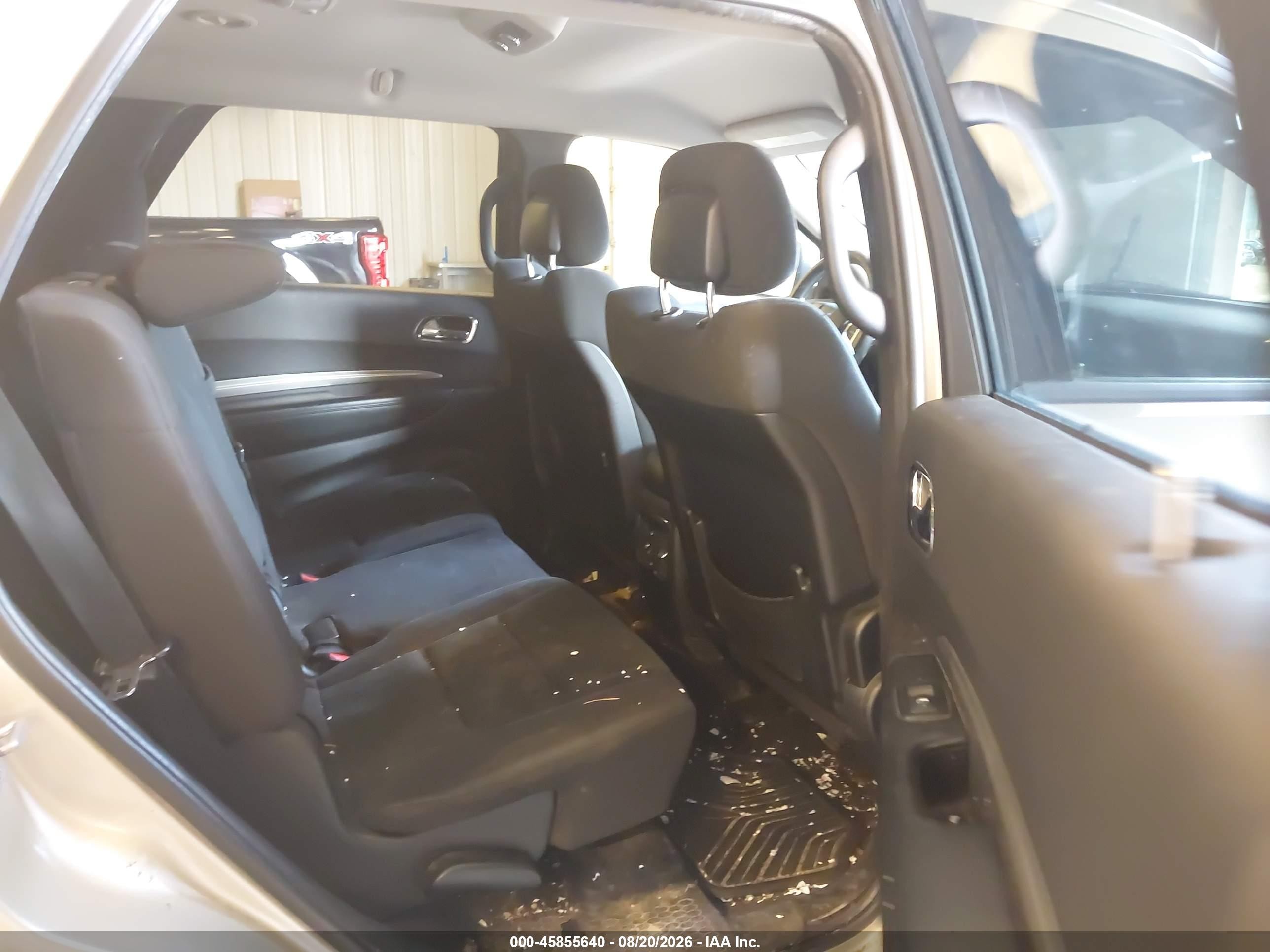 2011 Dodge Durango Express Gold vin: 1D4RE2GG6BC684760