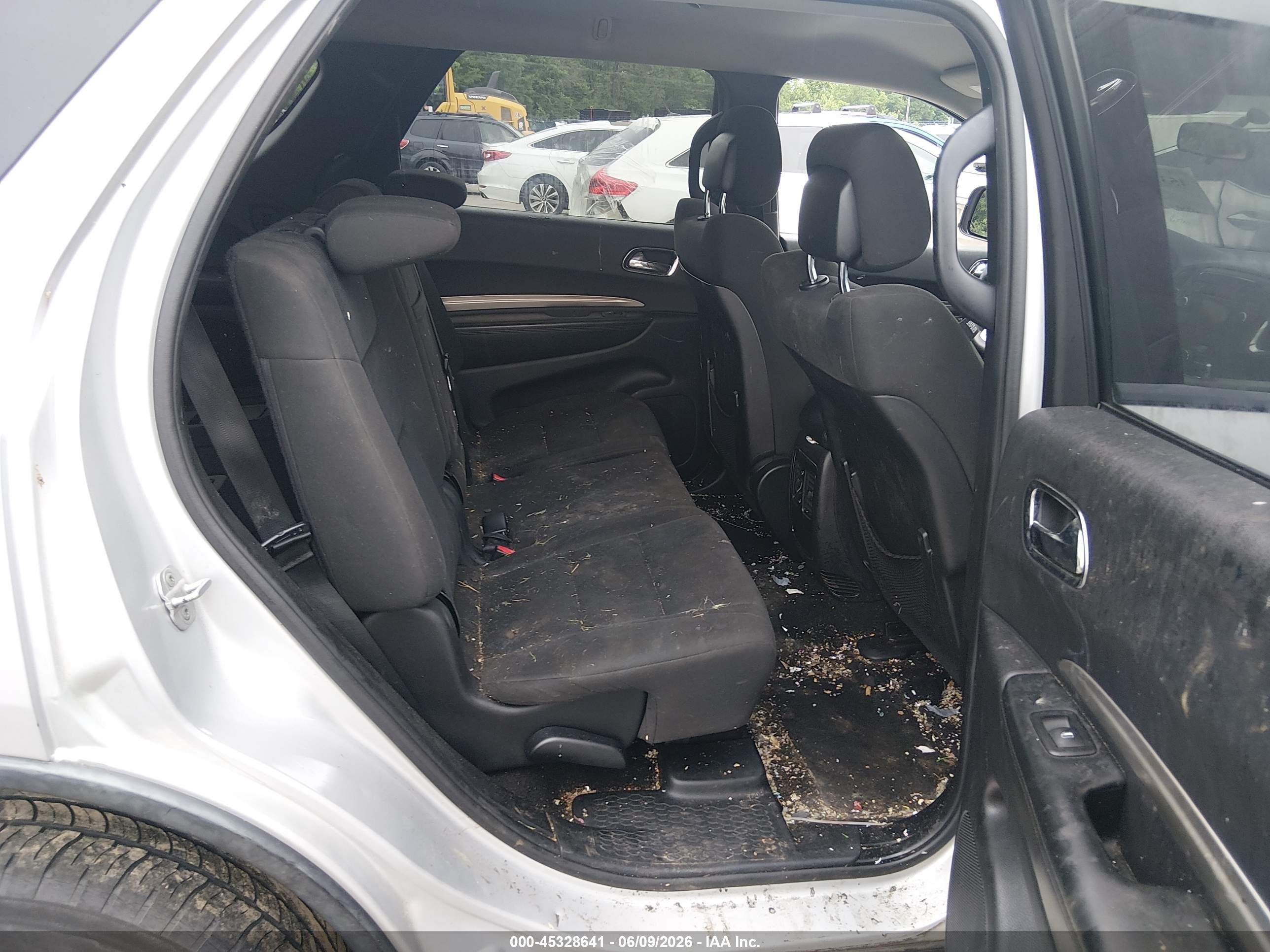 2011 Dodge Durango Express Silver vin: 1D4RE2GG8BC617206