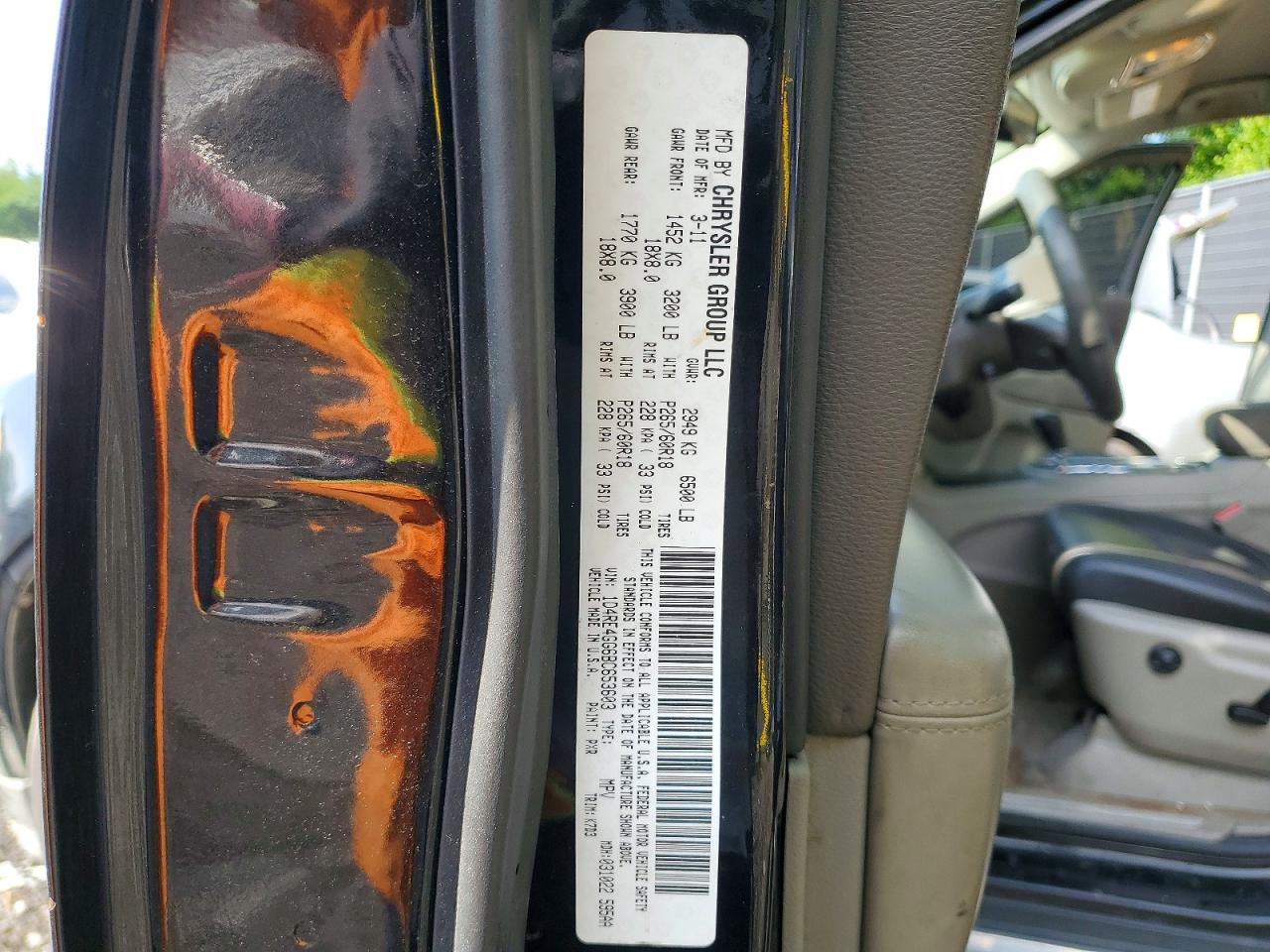 2011 Dodge Durango Crew Black vin: 1D4RE4GG6BC653603