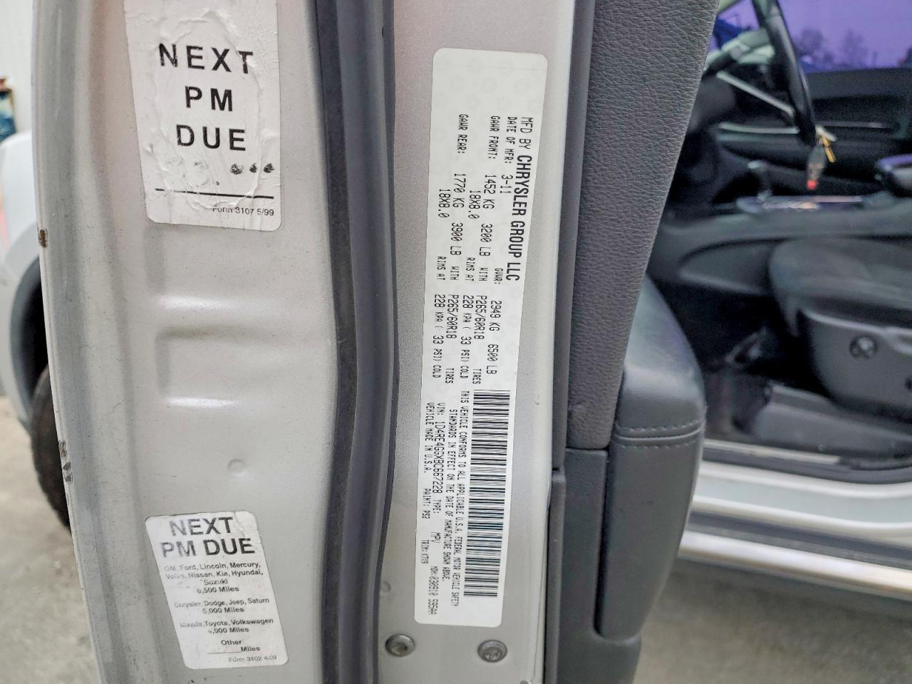 2011 Dodge Durango Crew Silver vin: 1D4RE4GGXBC667228