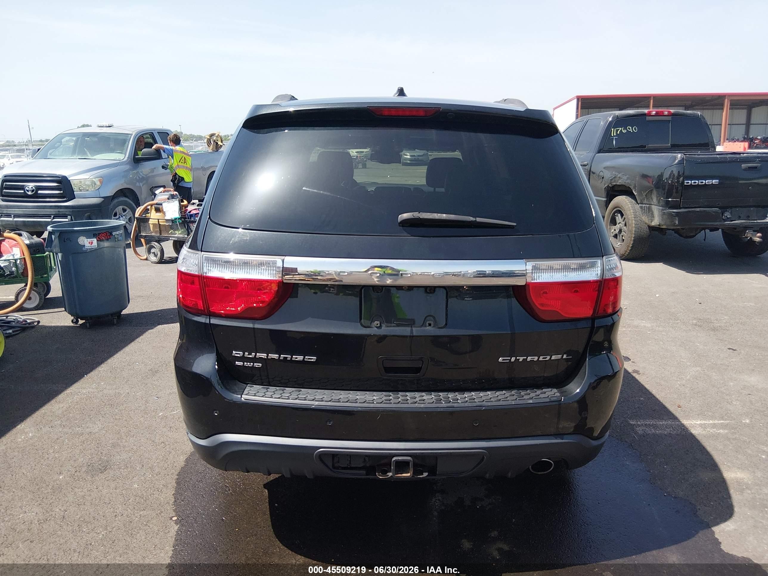 2011 Dodge Durango Citadel Black vin: 1D4RE5GG2BC677449
