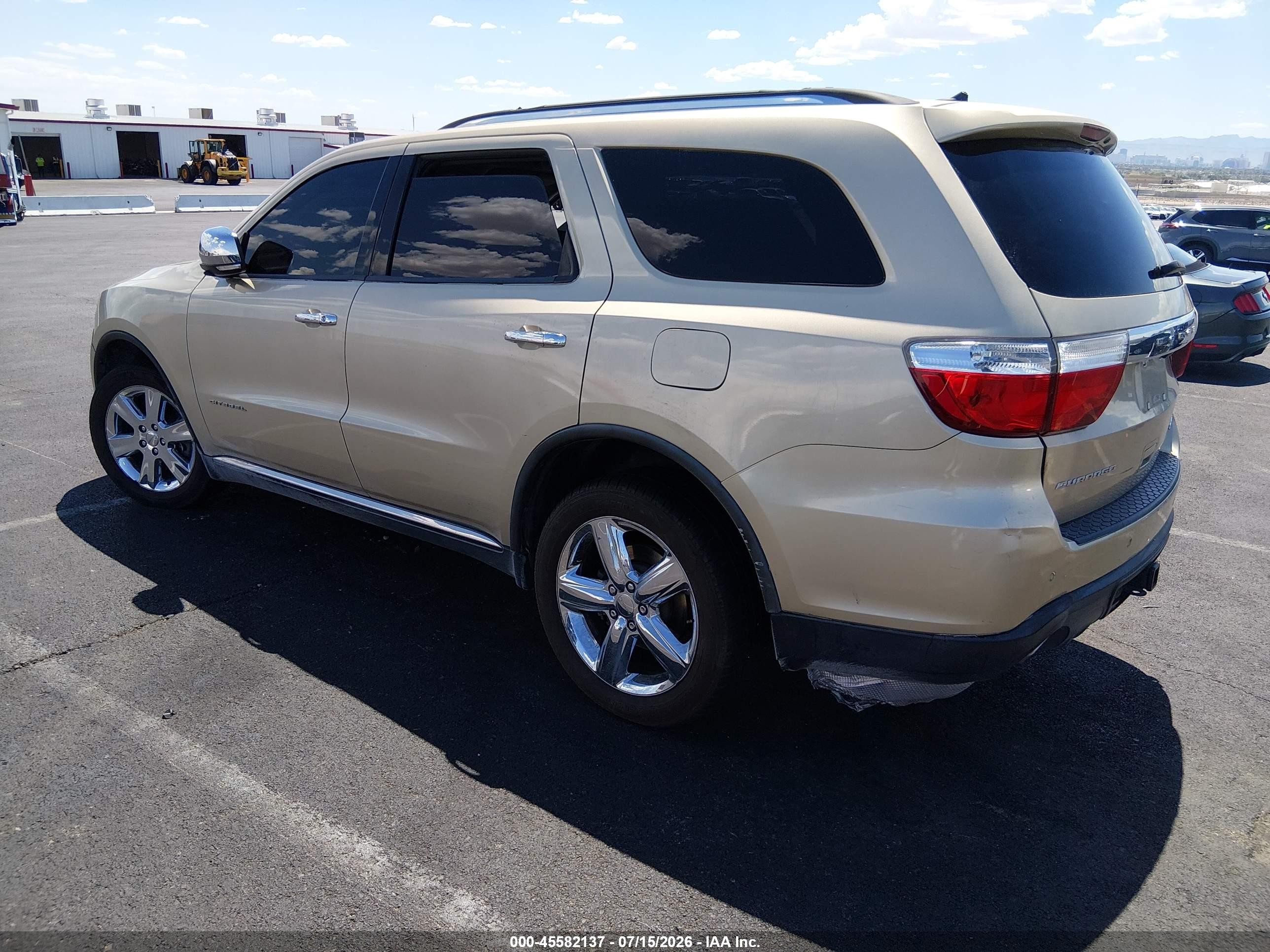 2011 Dodge Durango Citadel Beige vin: 1D4SD5GT8BC592861