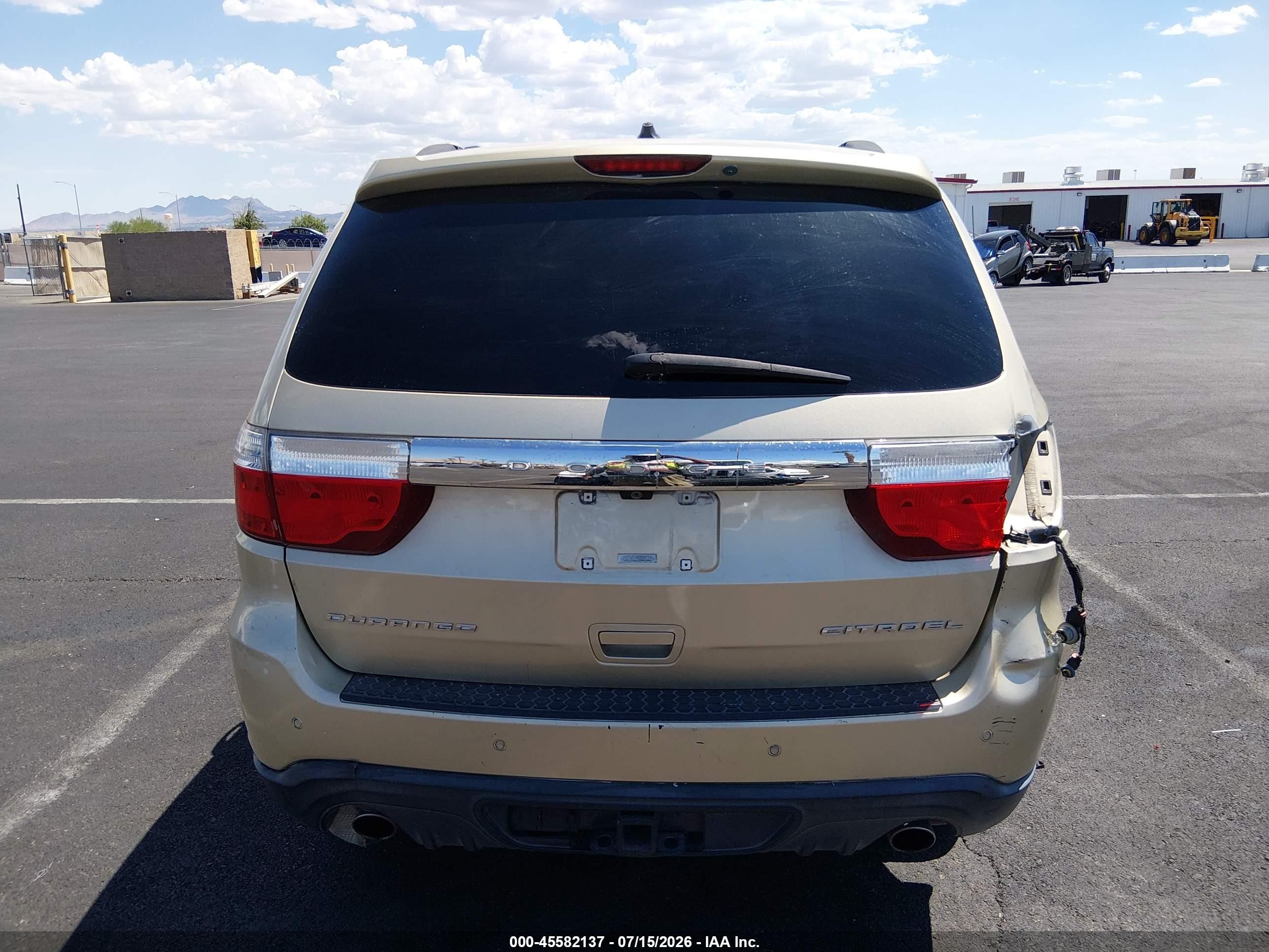 2011 Dodge Durango Citadel Beige vin: 1D4SD5GT8BC592861