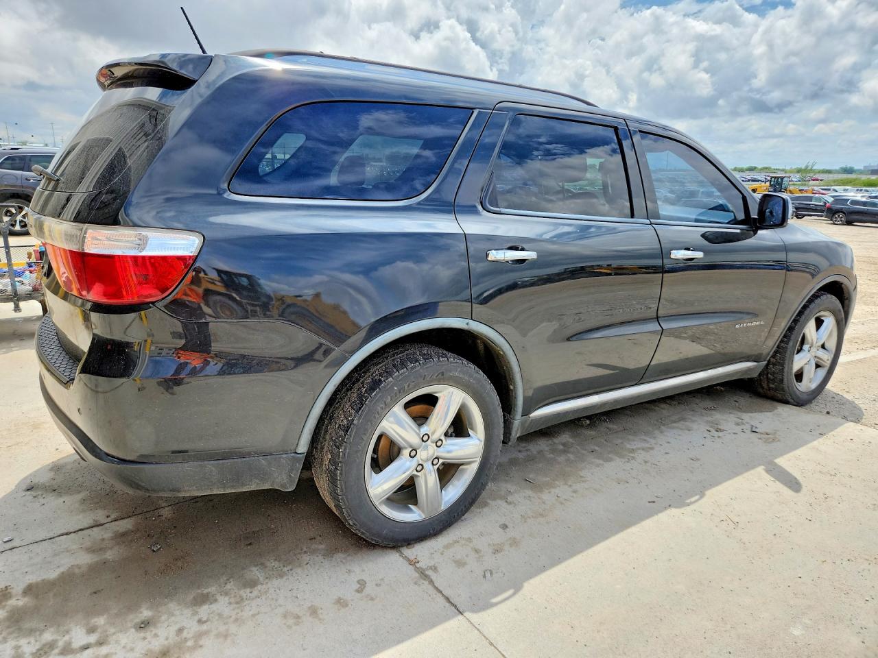 2011 Dodge Durango Citadel Black vin: 1D4SE5GT0BC638602