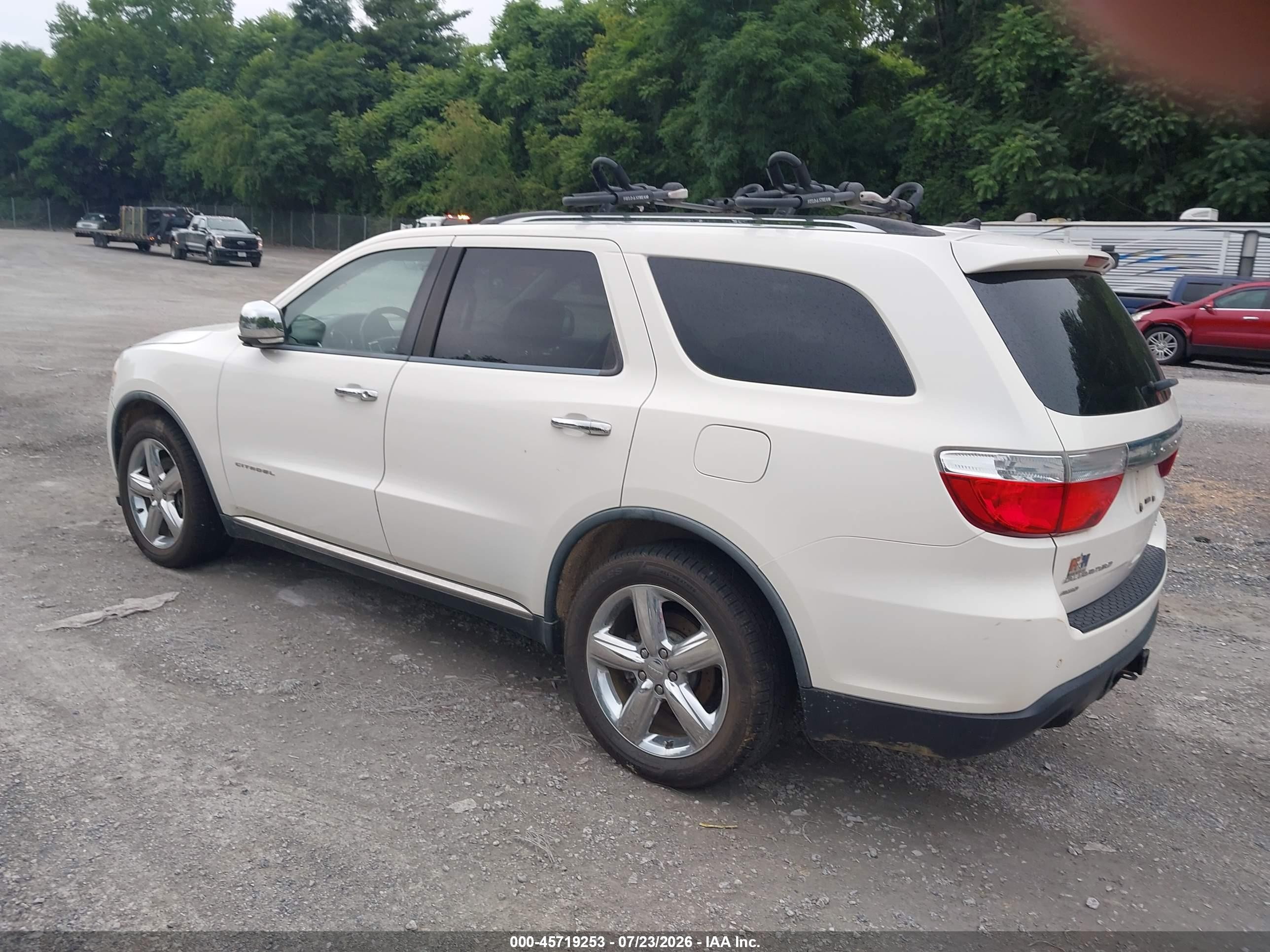 2011 Dodge Durango Citadel White vin: 1D4SE5GT0BC725285