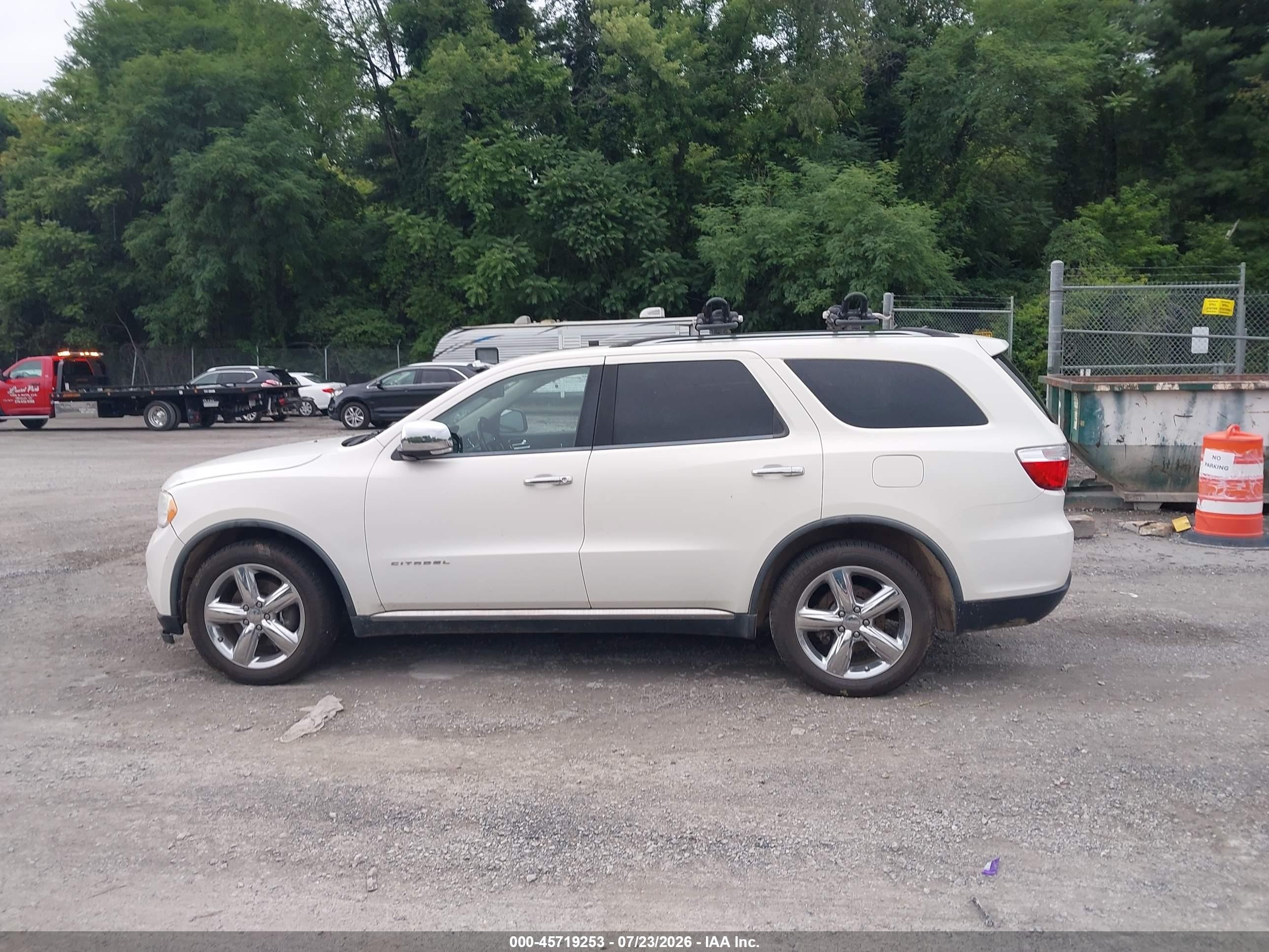 2011 Dodge Durango Citadel White vin: 1D4SE5GT0BC725285
