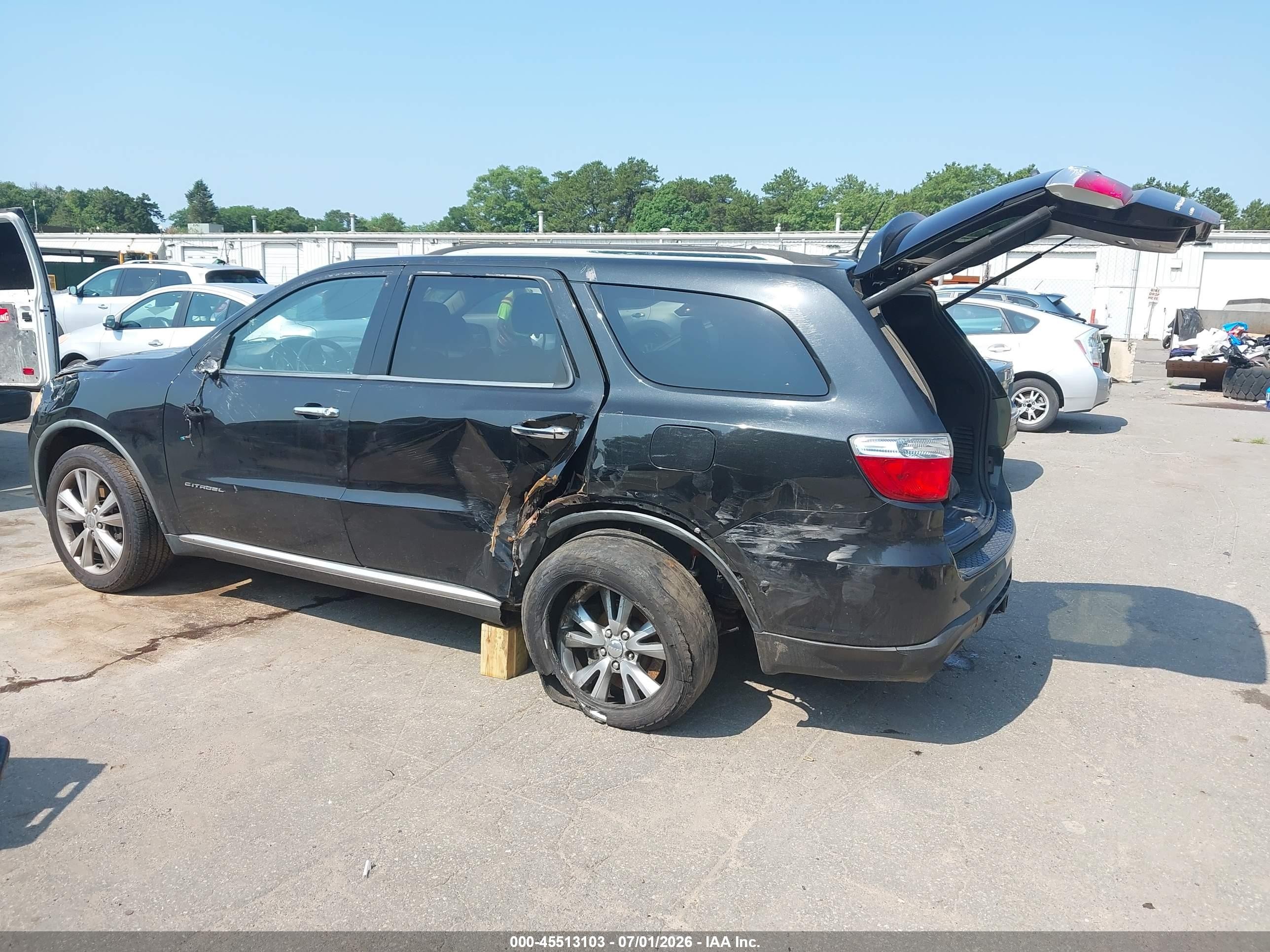 2011 Dodge Durango Citadel Black vin: 1D4SE5GT3BC595180