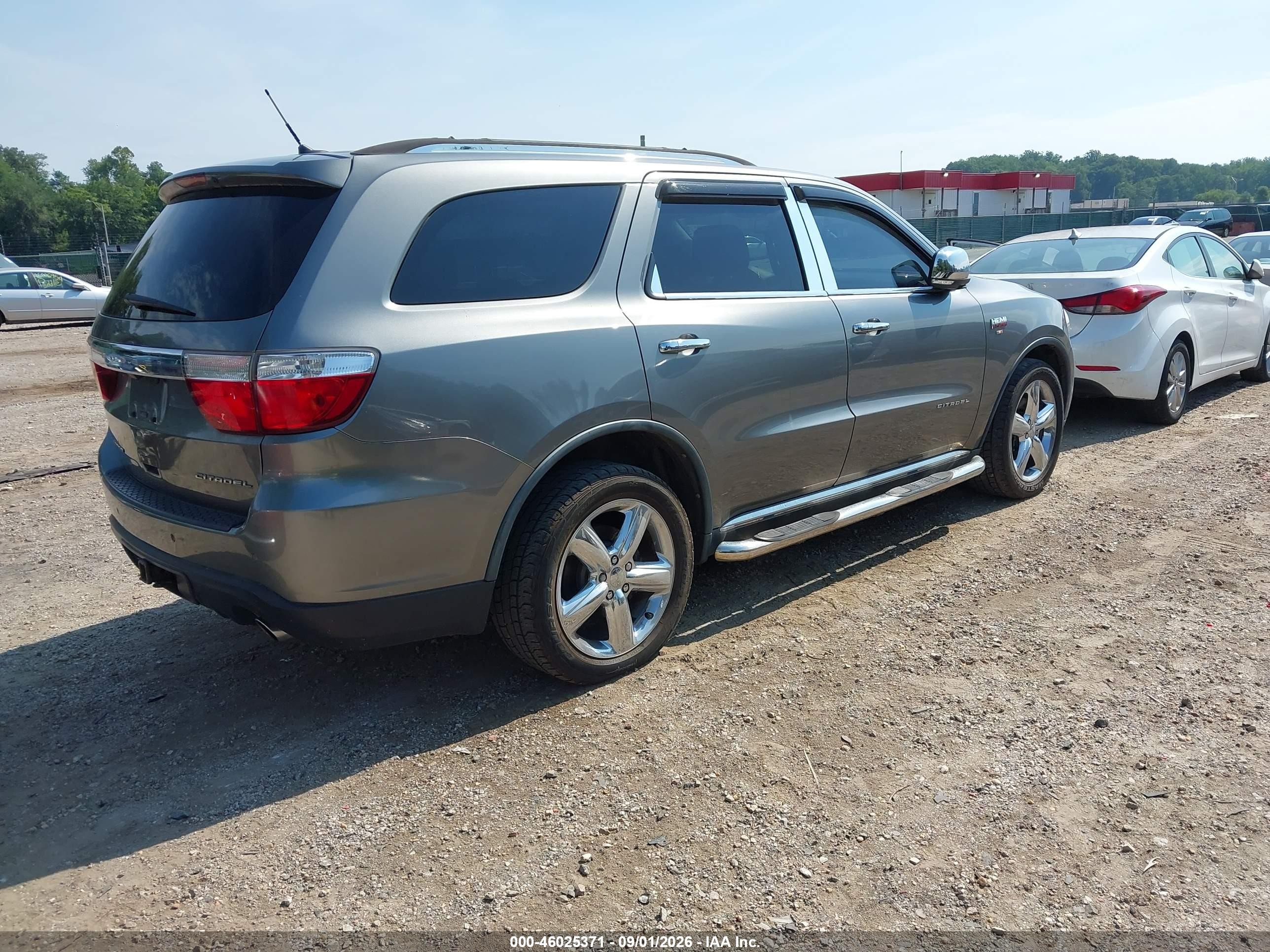 2011 Dodge Durango Citadel Gray vin: 1D4SE5GT3BC732960