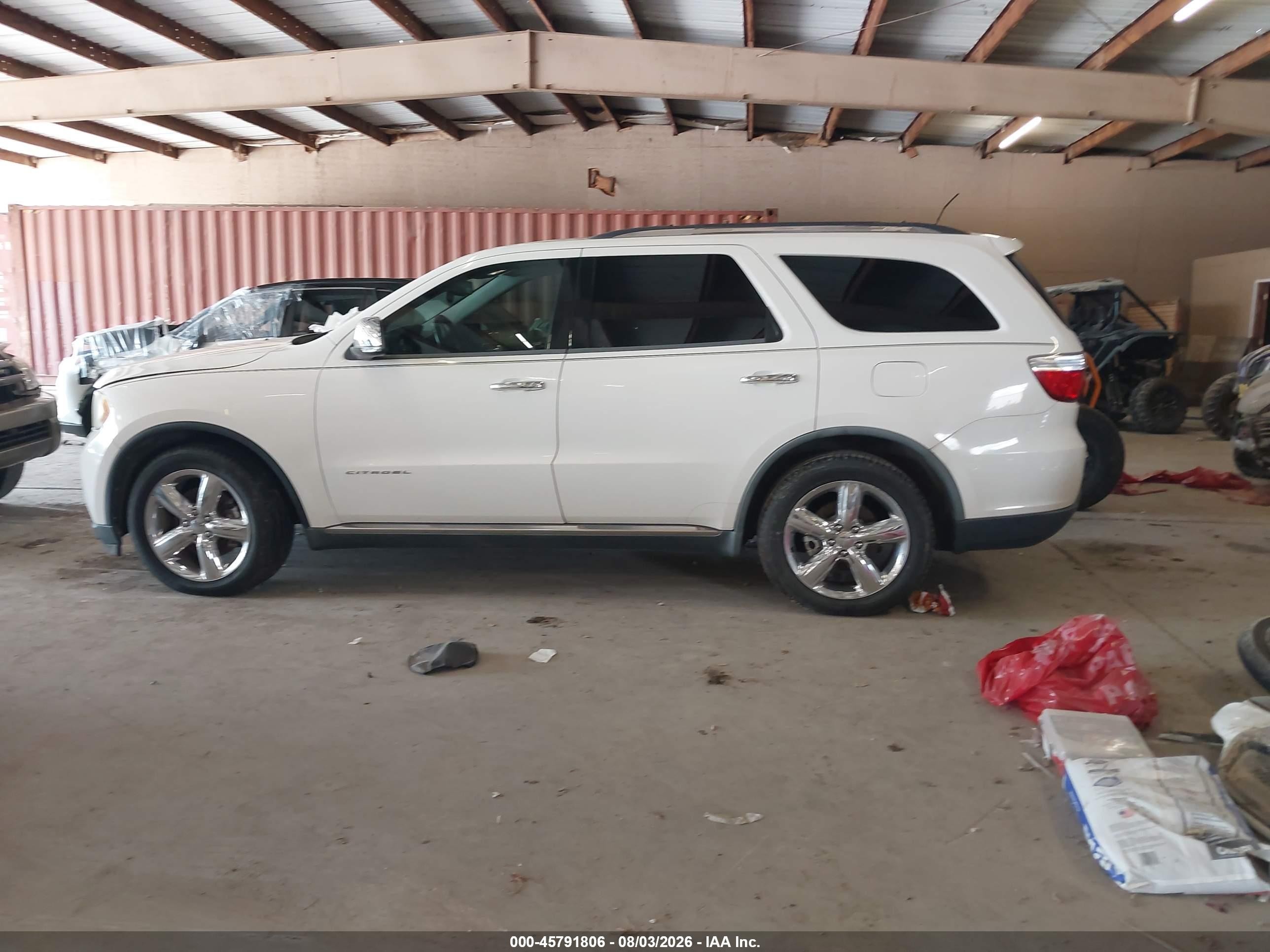 2011 Dodge Durango Citadel White vin: 1D4SE5GT6BC693300