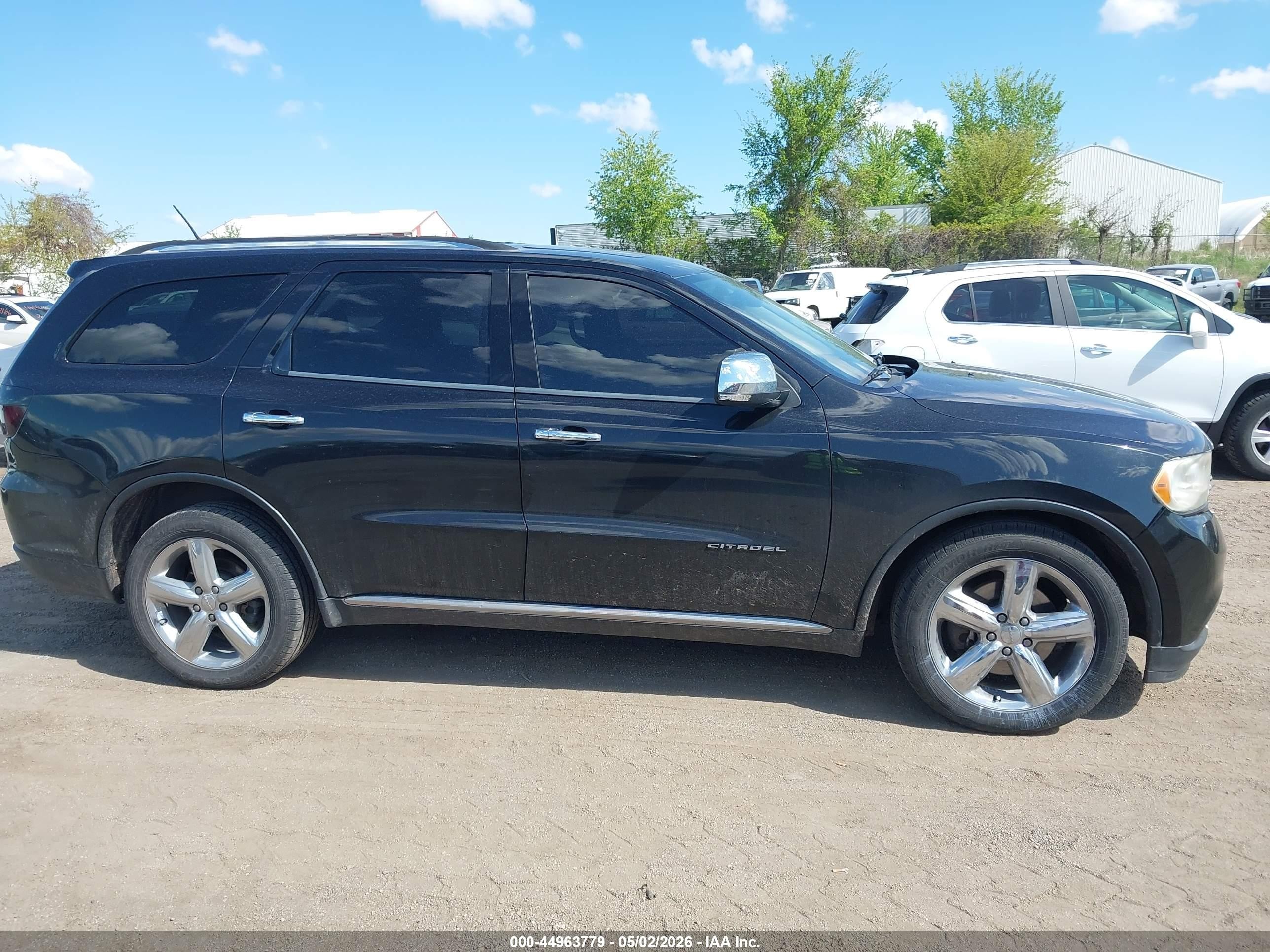 2011 Dodge Durango Citadel Black vin: 1D4SE5GT7BC693337