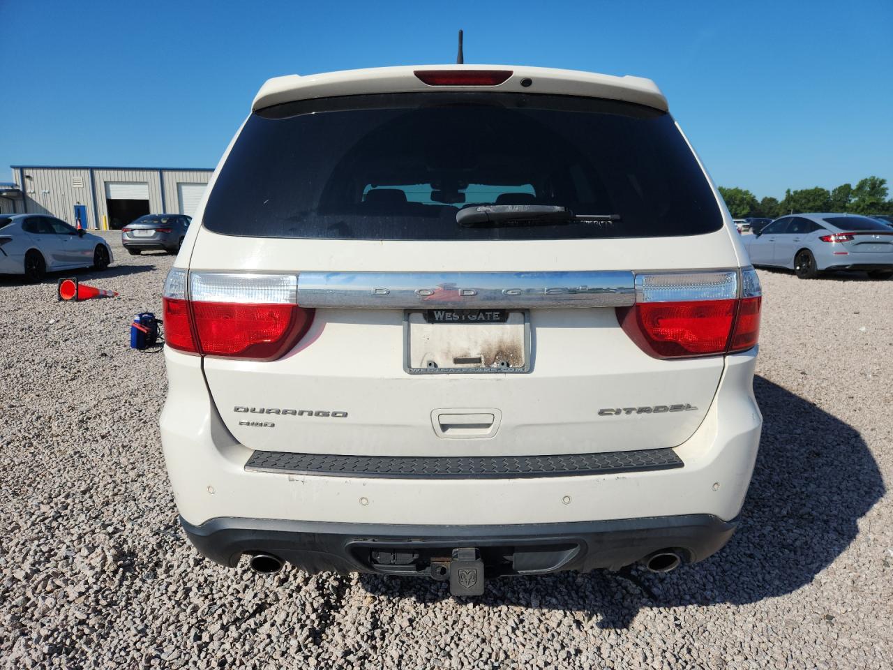 2011 Dodge Durango Citadel White vin: 1D4SE5GT7BC695122