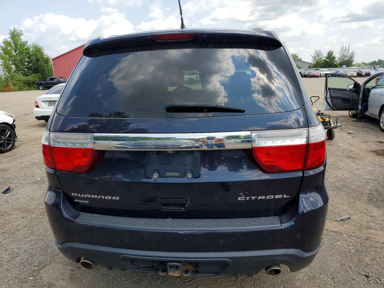2011 Dodge Durango Citadel Black vin: 1D4SE5GT7BC699073